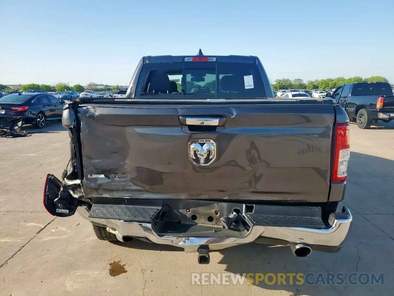 6 Photograph of a damaged car 1C6RREFT9KN666394 RAM 1500 2019