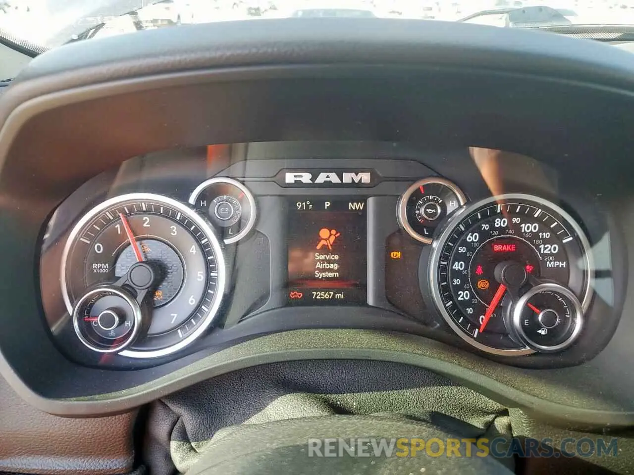 9 Photograph of a damaged car 1C6RREFT9KN666394 RAM 1500 2019