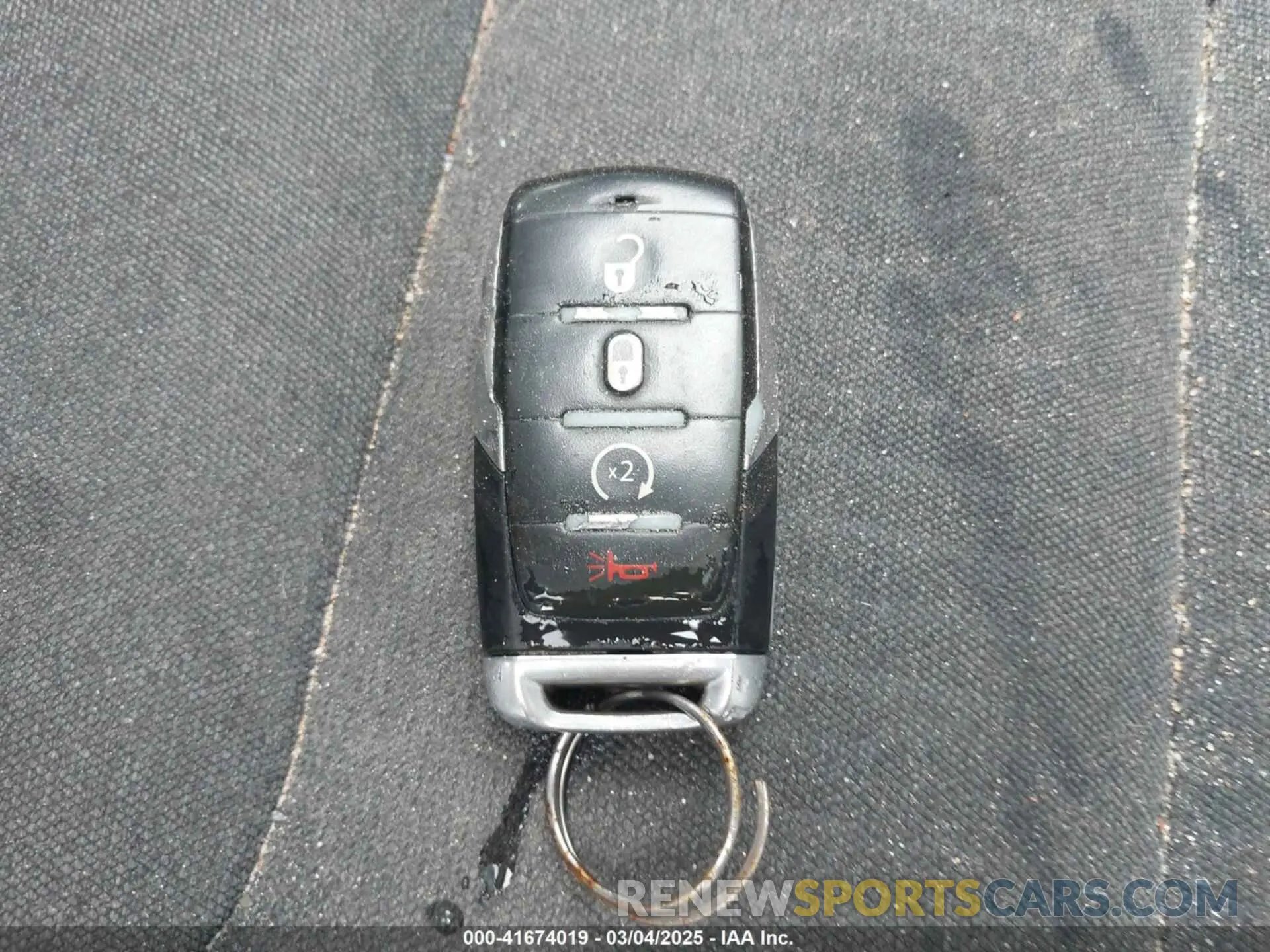 11 Photograph of a damaged car 1C6RREFTXKN518223 RAM 1500 2019