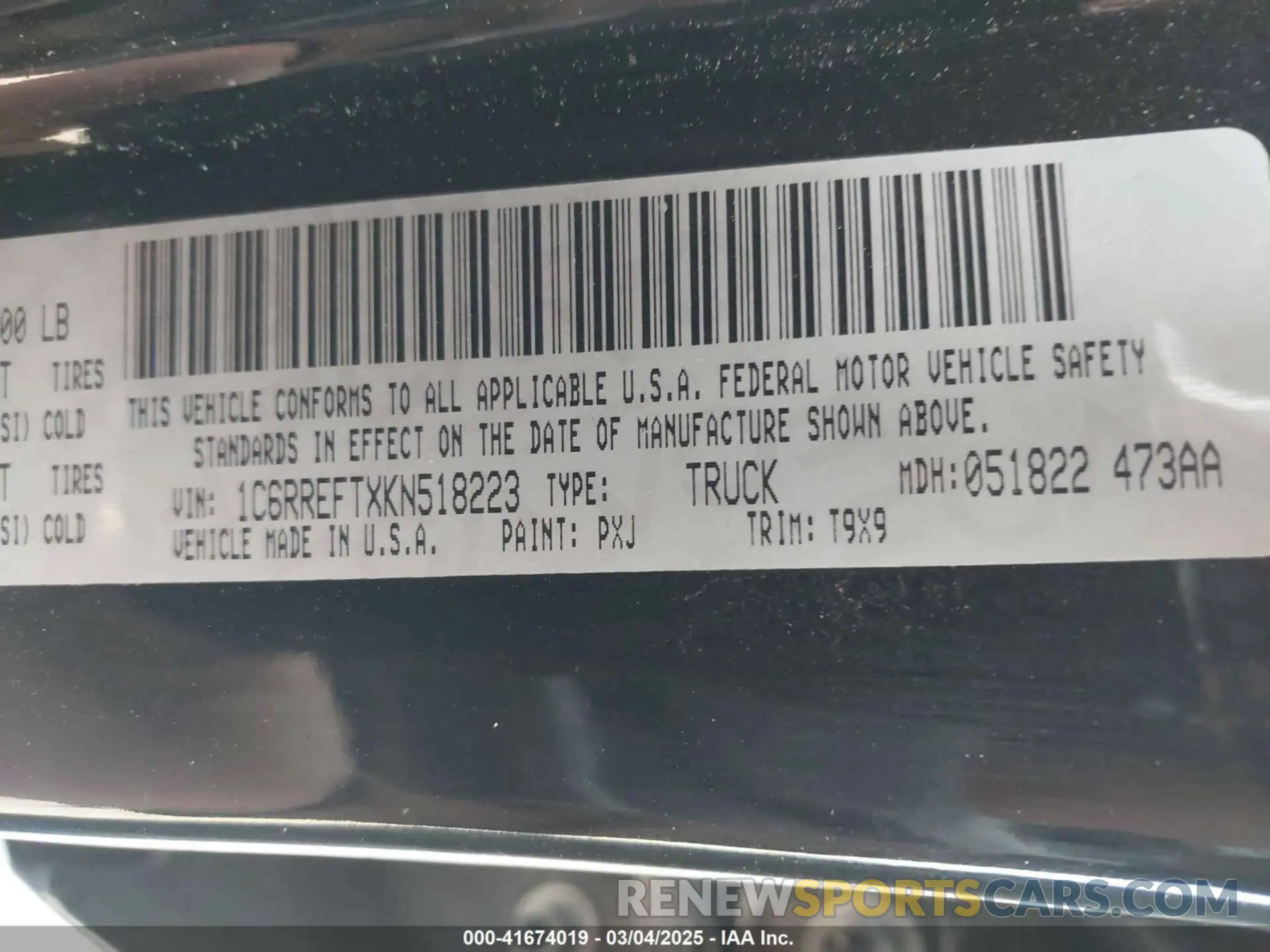 9 Photograph of a damaged car 1C6RREFTXKN518223 RAM 1500 2019