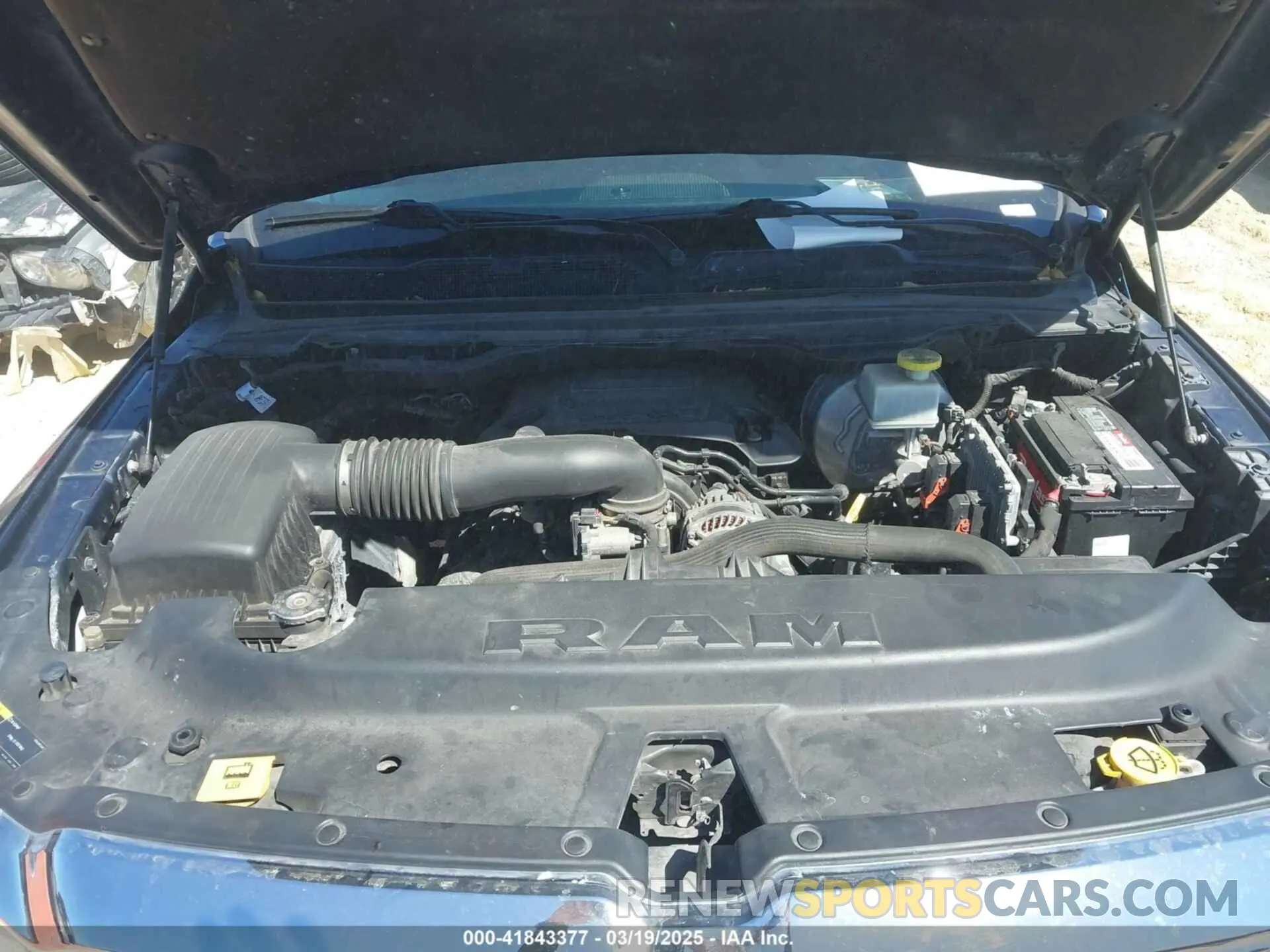 10 Photograph of a damaged car 1C6RREFTXKN628558 RAM 1500 2019