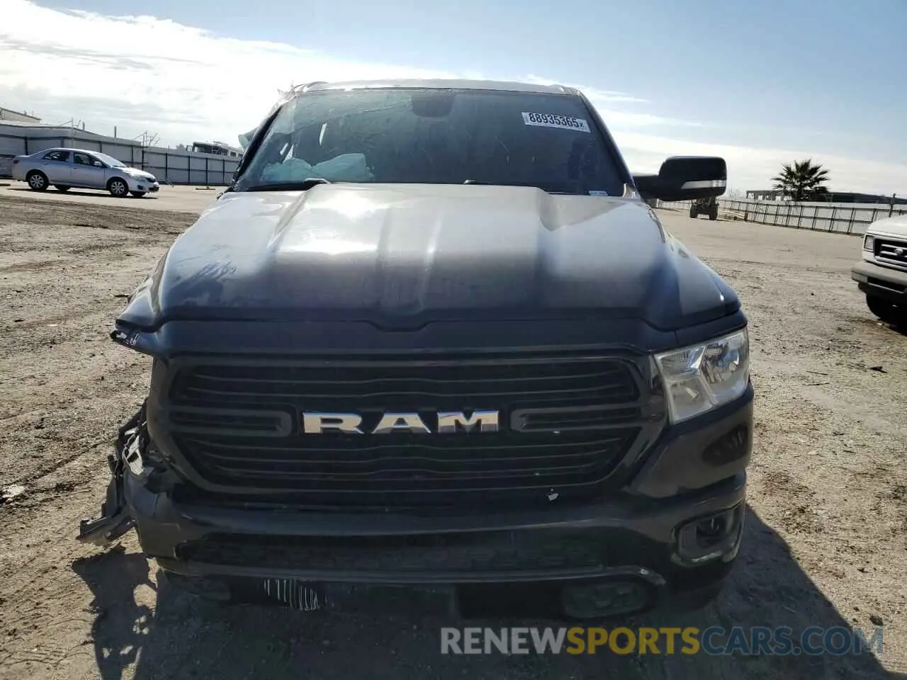 5 Photograph of a damaged car 1C6RREFTXKN642413 RAM 1500 2019