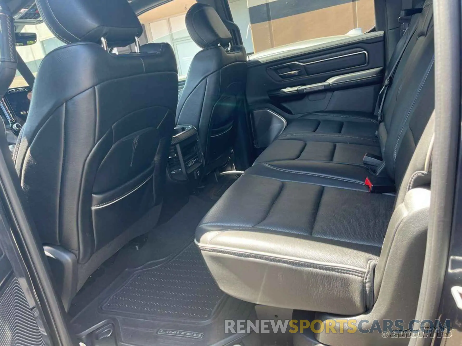 6 Photograph of a damaged car 1C6RREHT0KN616108 RAM 1500 2019