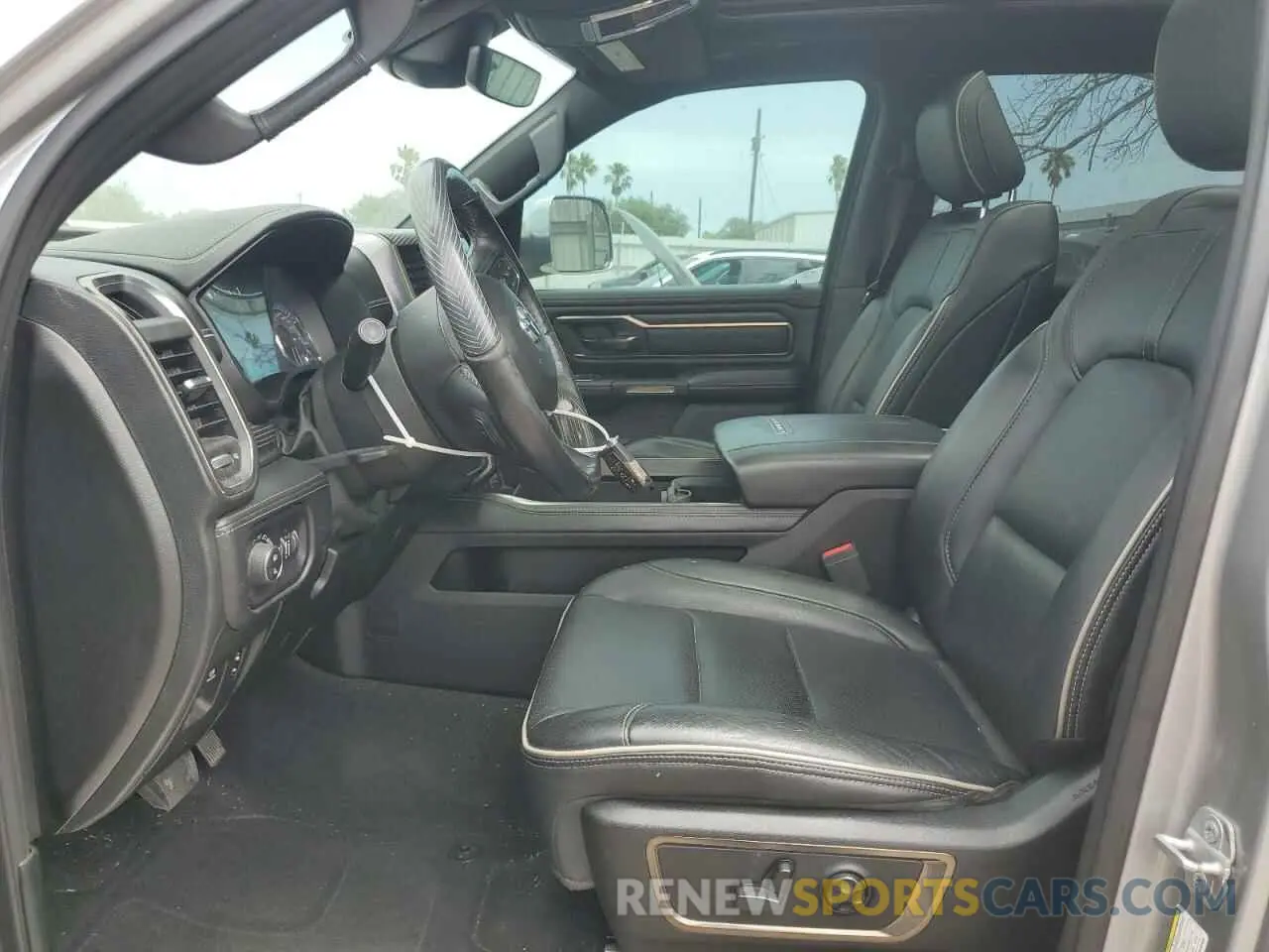 7 Photograph of a damaged car 1C6RREHTXKN502634 RAM 1500 2019
