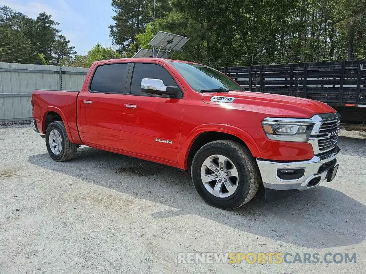 4 Photograph of a damaged car 1C6RREJG7KN821695 RAM 1500 2019