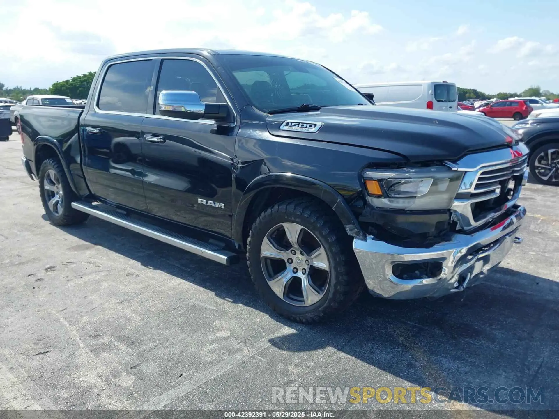 1 Photograph of a damaged car 1C6RREJT0KN558110 RAM 1500 2019