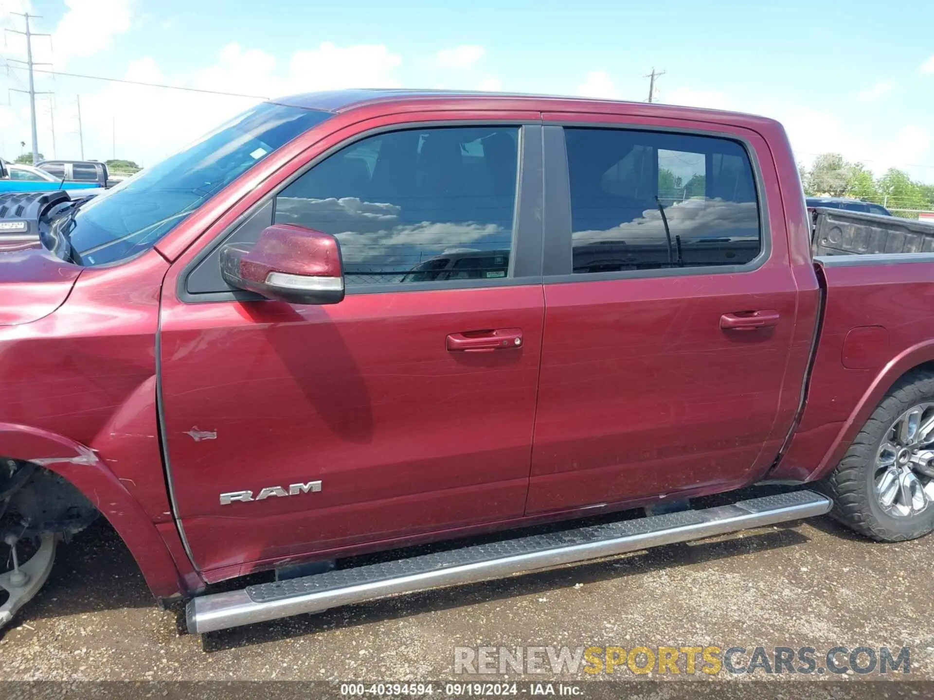 14 Photograph of a damaged car 1C6RREJT3KN628814 RAM 1500 2019