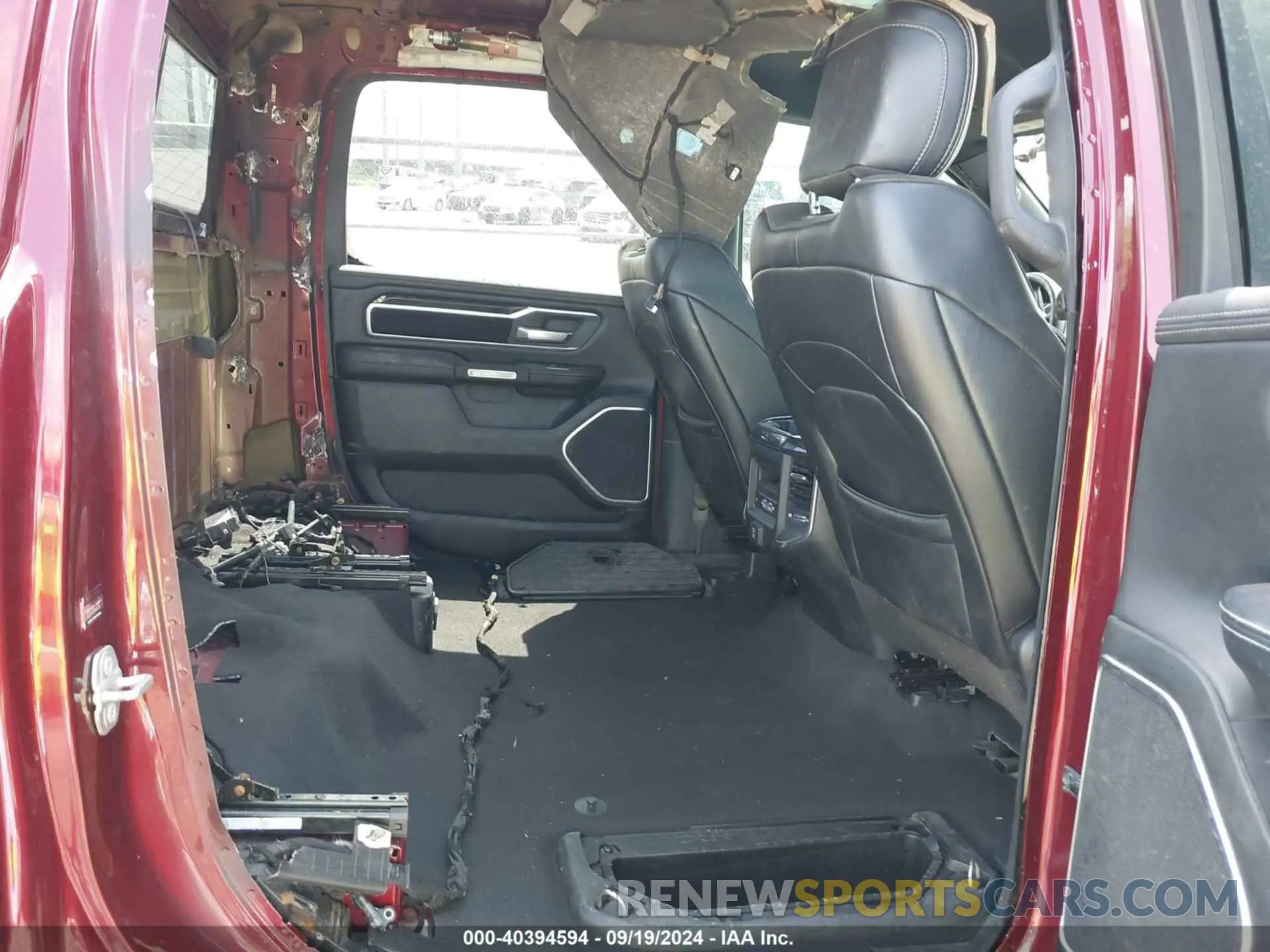 8 Photograph of a damaged car 1C6RREJT3KN628814 RAM 1500 2019
