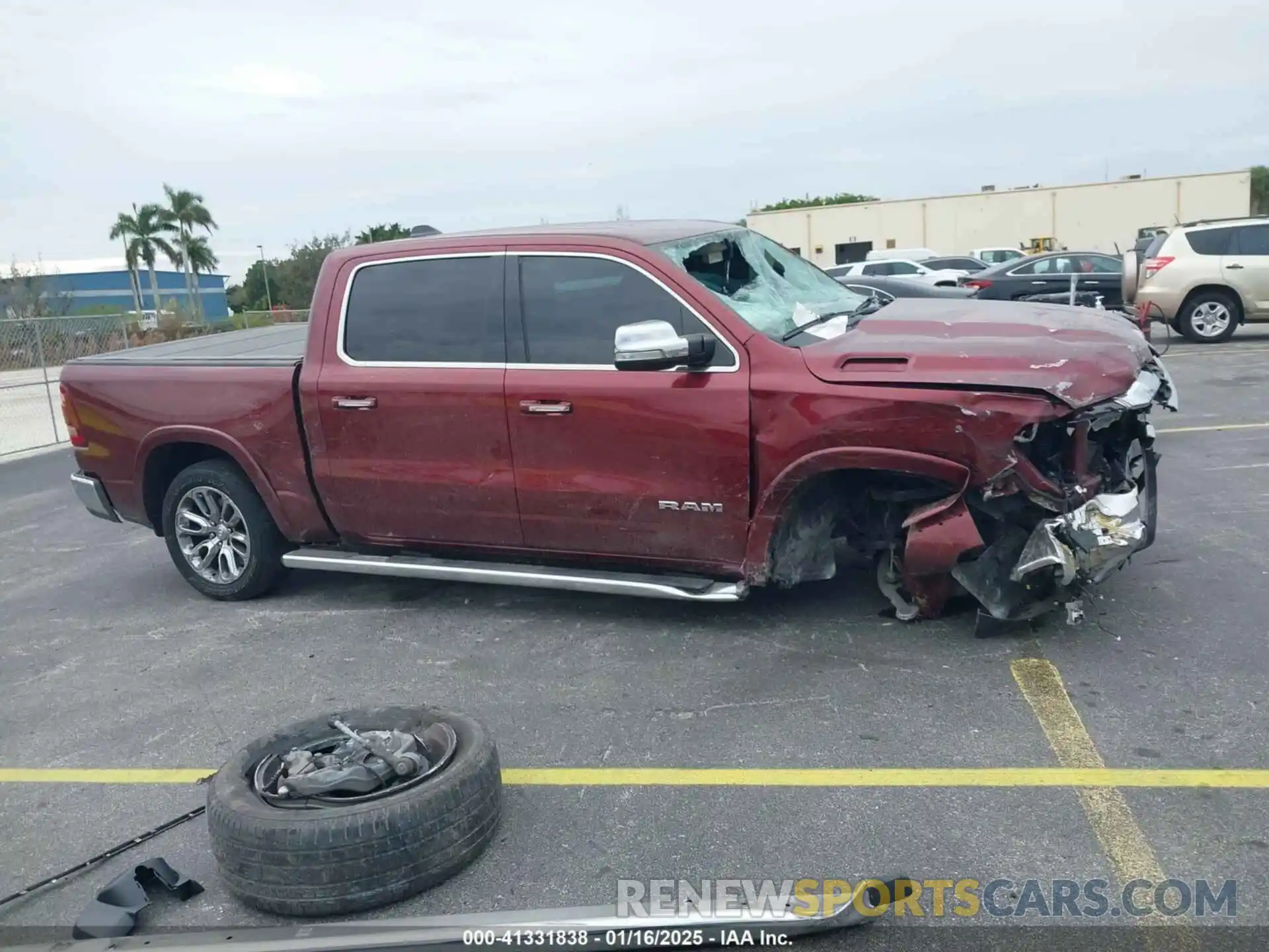 14 Photograph of a damaged car 1C6RREJT4KN519309 RAM 1500 2019