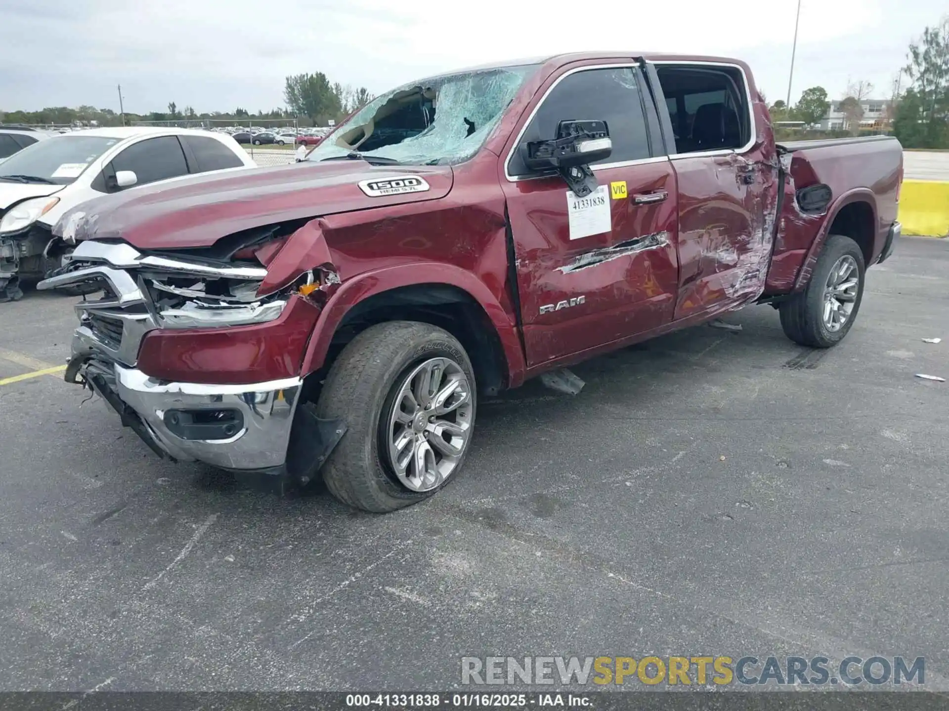 6 Photograph of a damaged car 1C6RREJT4KN519309 RAM 1500 2019