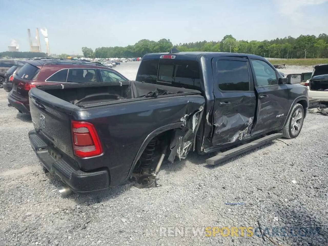 3 Photograph of a damaged car 1C6RREJT4KN601072 RAM 1500 2019
