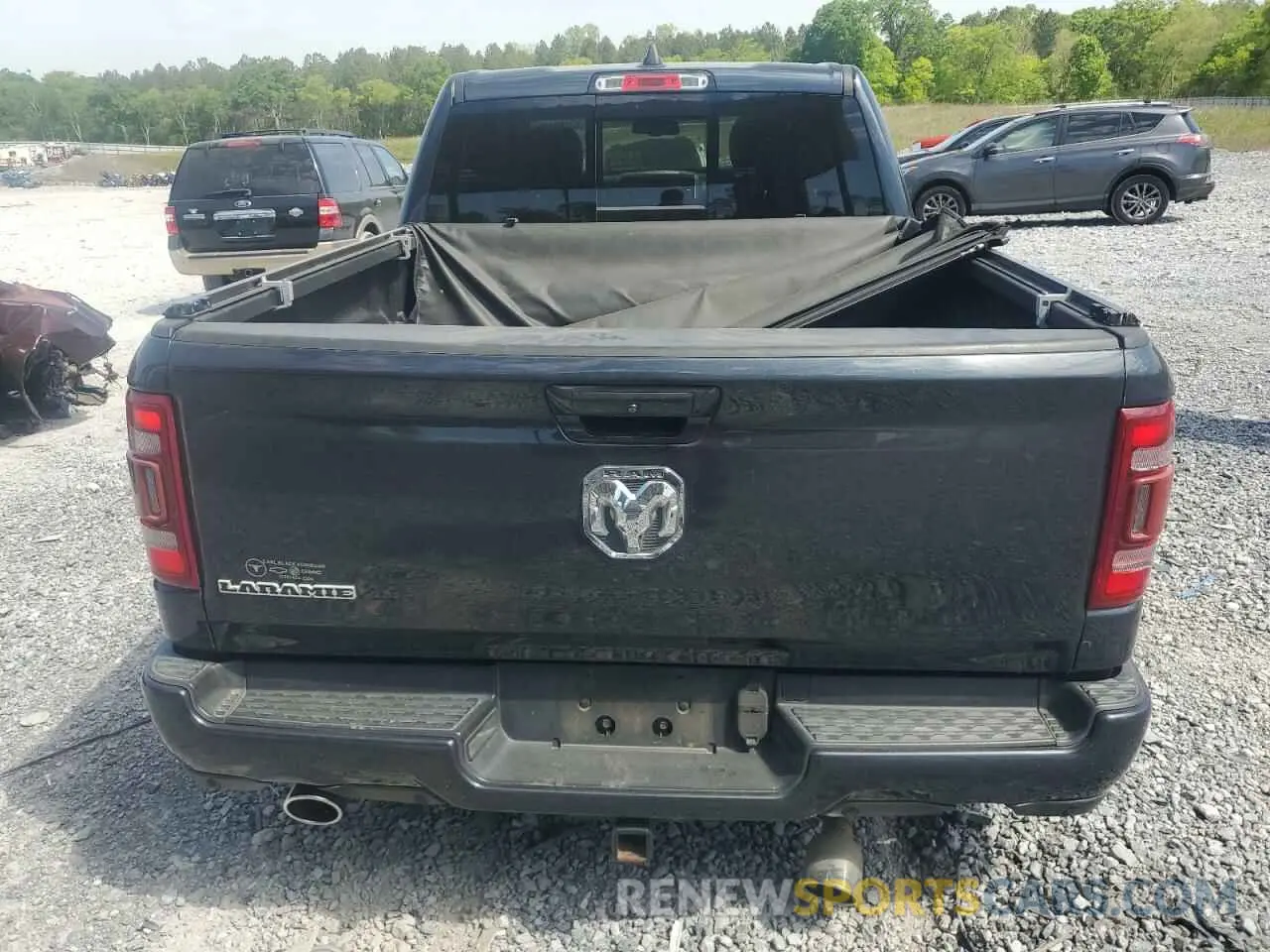 6 Photograph of a damaged car 1C6RREJT4KN601072 RAM 1500 2019