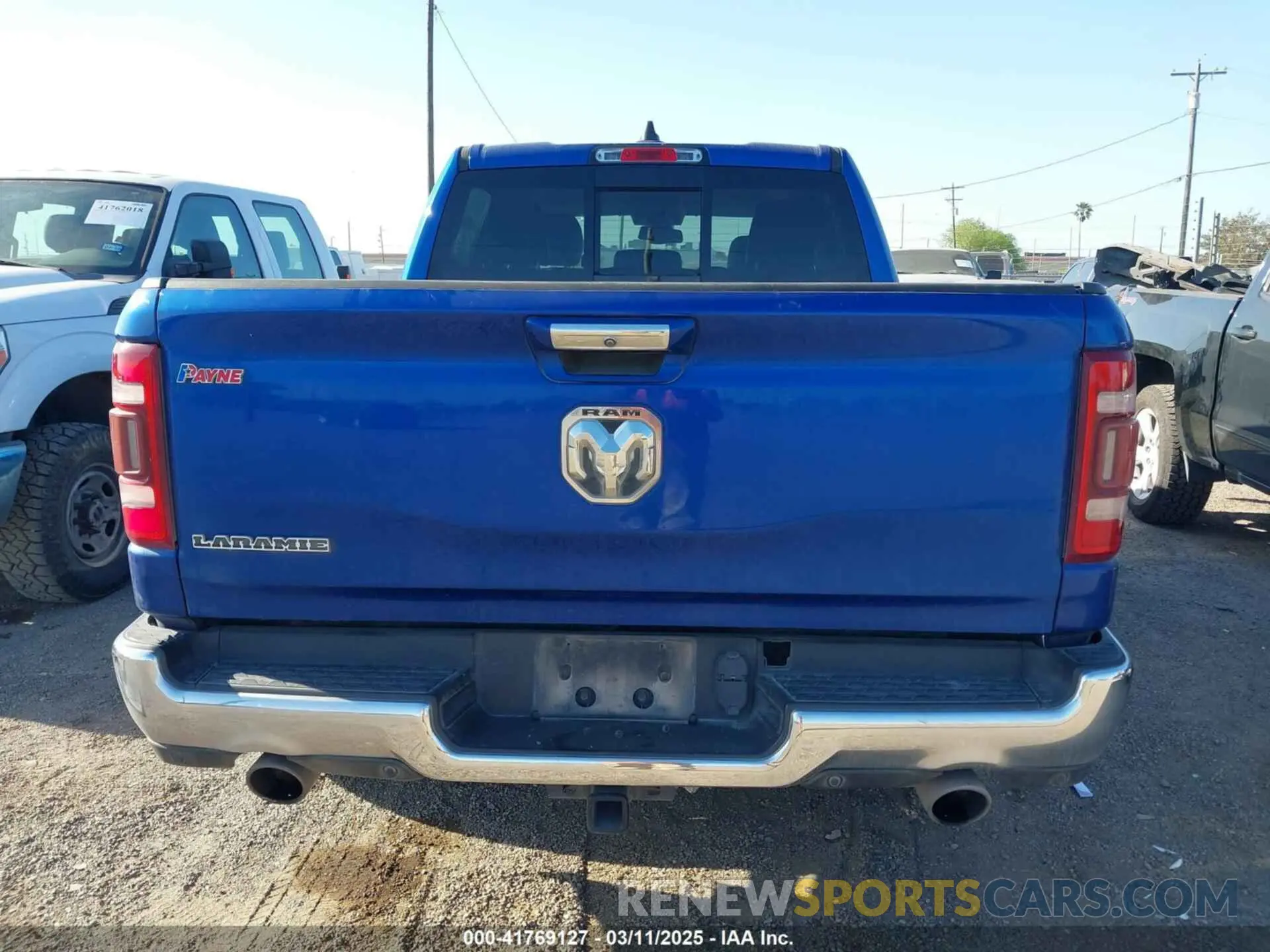 16 Photograph of a damaged car 1C6RREJT4KN770475 RAM 1500 2019