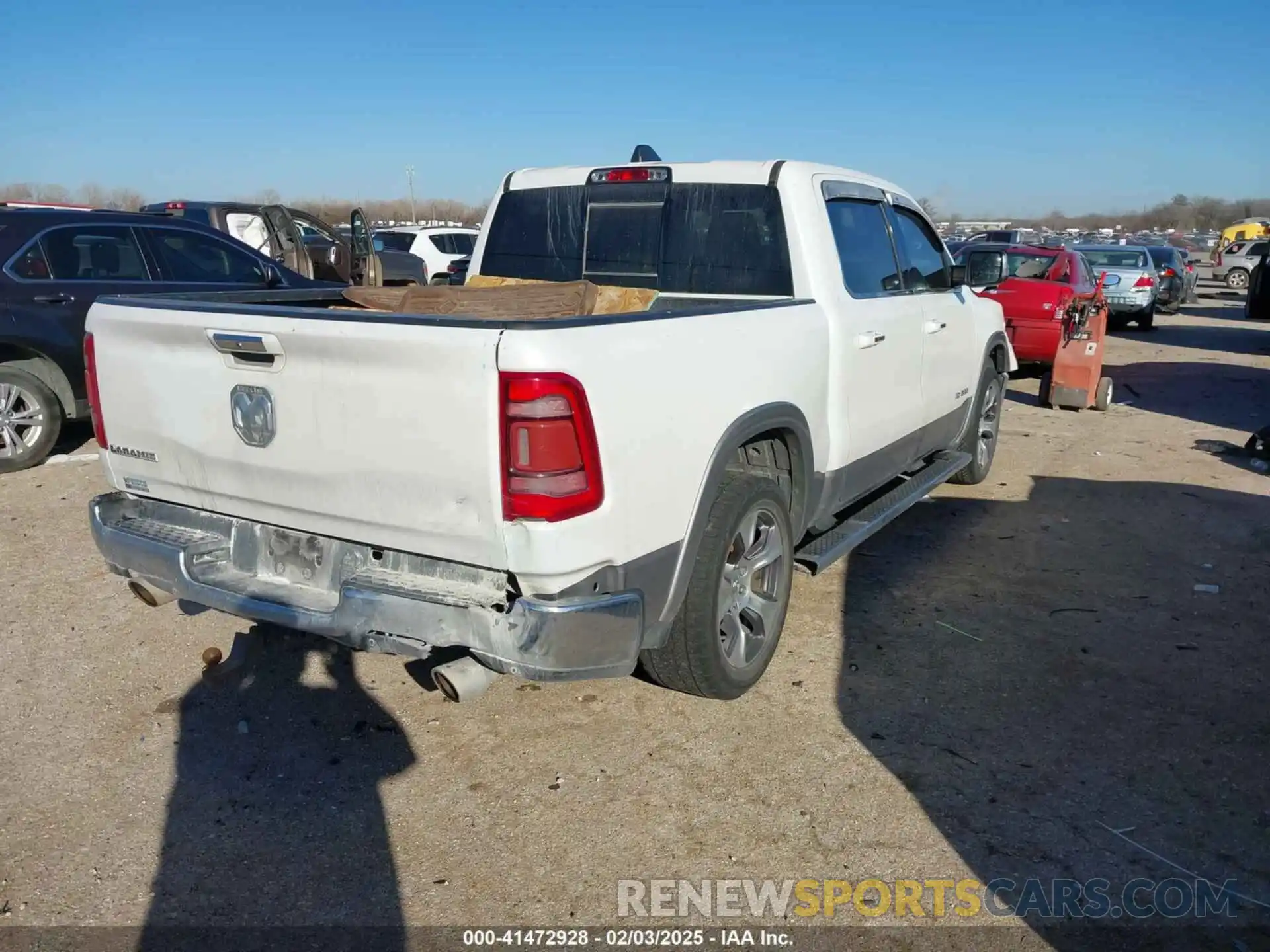 4 Photograph of a damaged car 1C6RREJT6KN798441 RAM 1500 2019