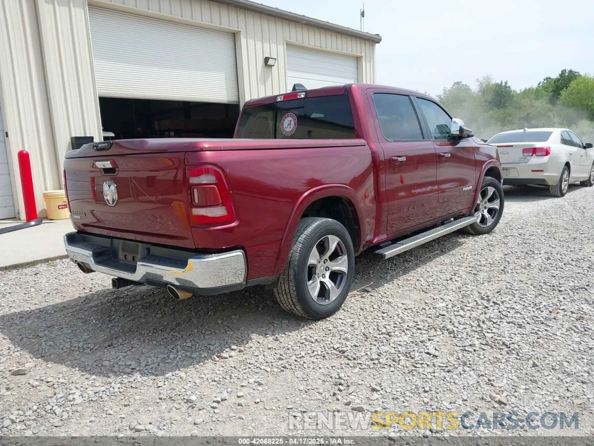 4 Photograph of a damaged car 1C6RREJT7KN535035 RAM 1500 2019