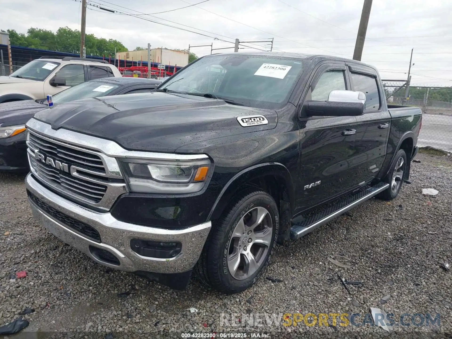 2 Photograph of a damaged car 1C6RREJT8KN506787 RAM 1500 2019