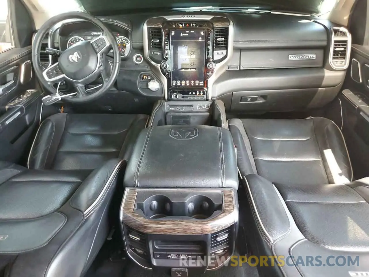 8 Photograph of a damaged car 1C6RREJT8KN543161 RAM 1500 2019
