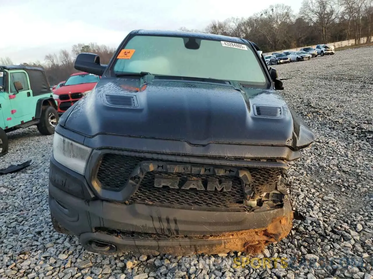 5 Photograph of a damaged car 1C6RRELT2KN724222 RAM 1500 2019