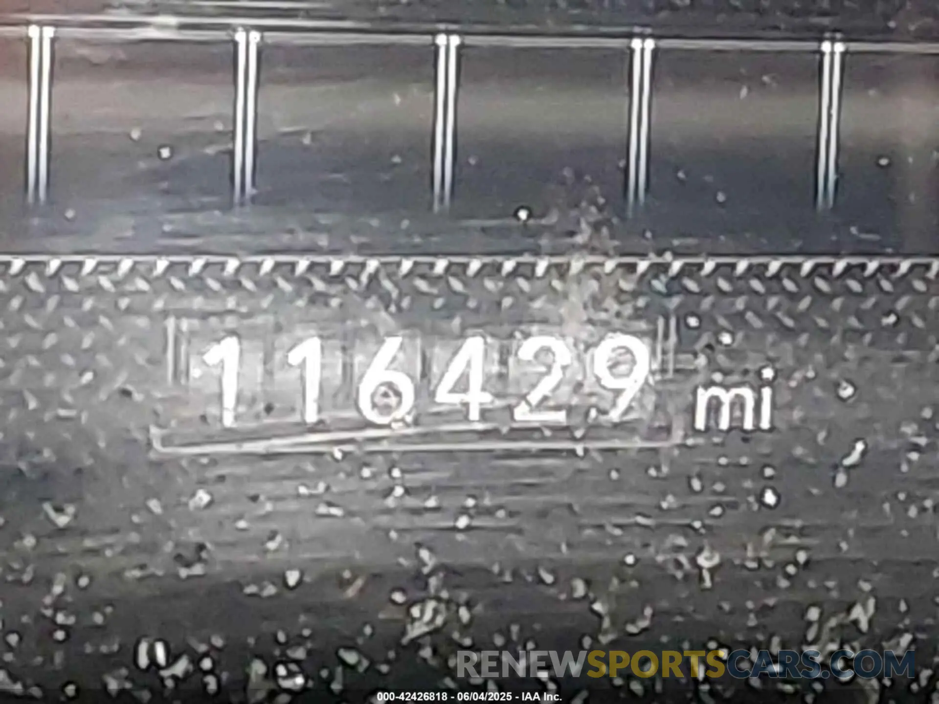 15 Photograph of a damaged car 1C6RRELT5KN625118 RAM 1500 2019
