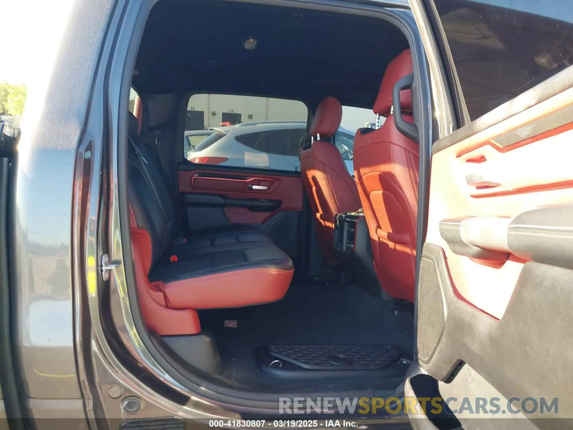 8 Photograph of a damaged car 1C6RRELT8KN549233 RAM 1500 2019