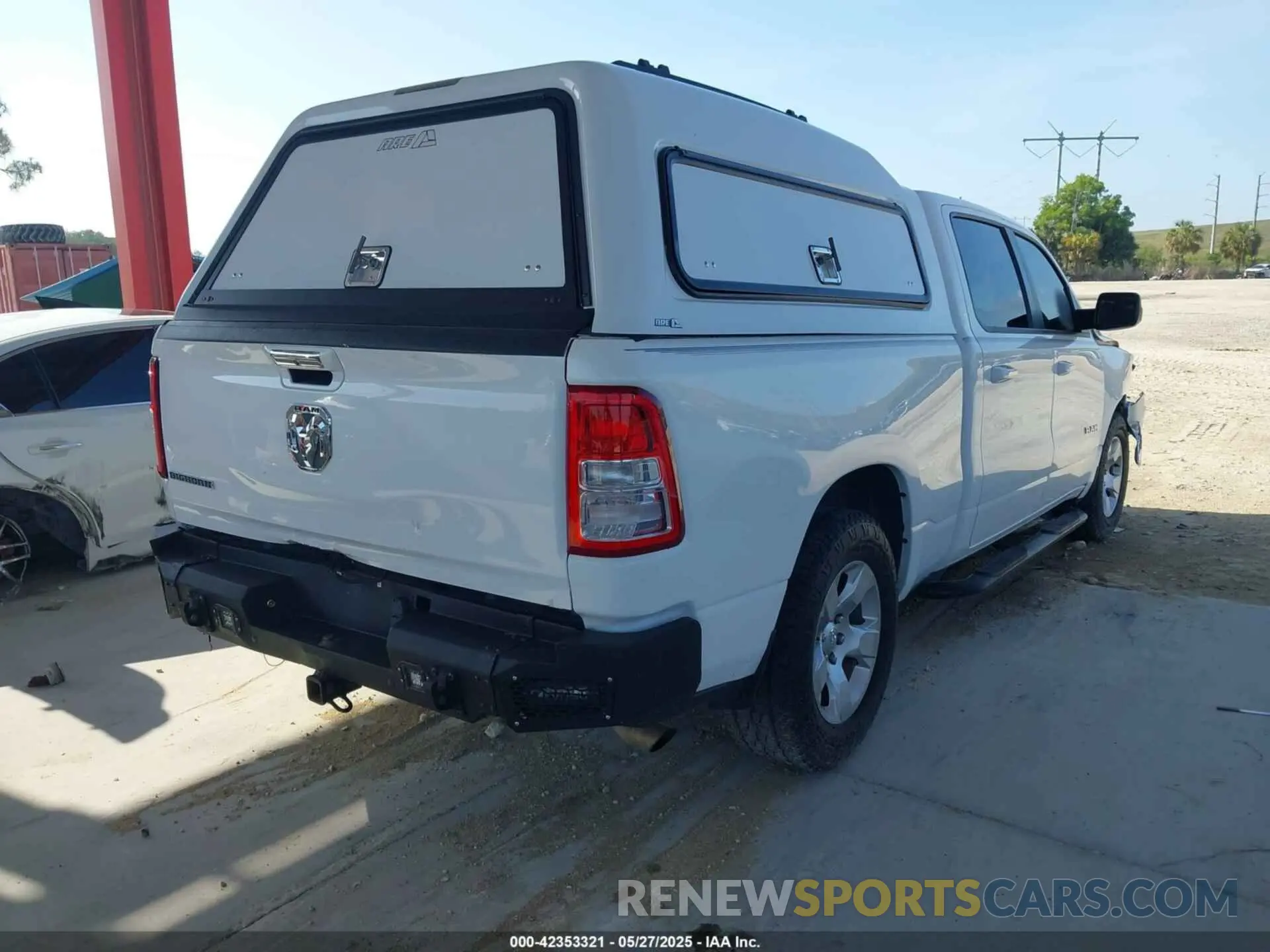 4 Photograph of a damaged car 1C6RREMG9KN891758 RAM 1500 2019