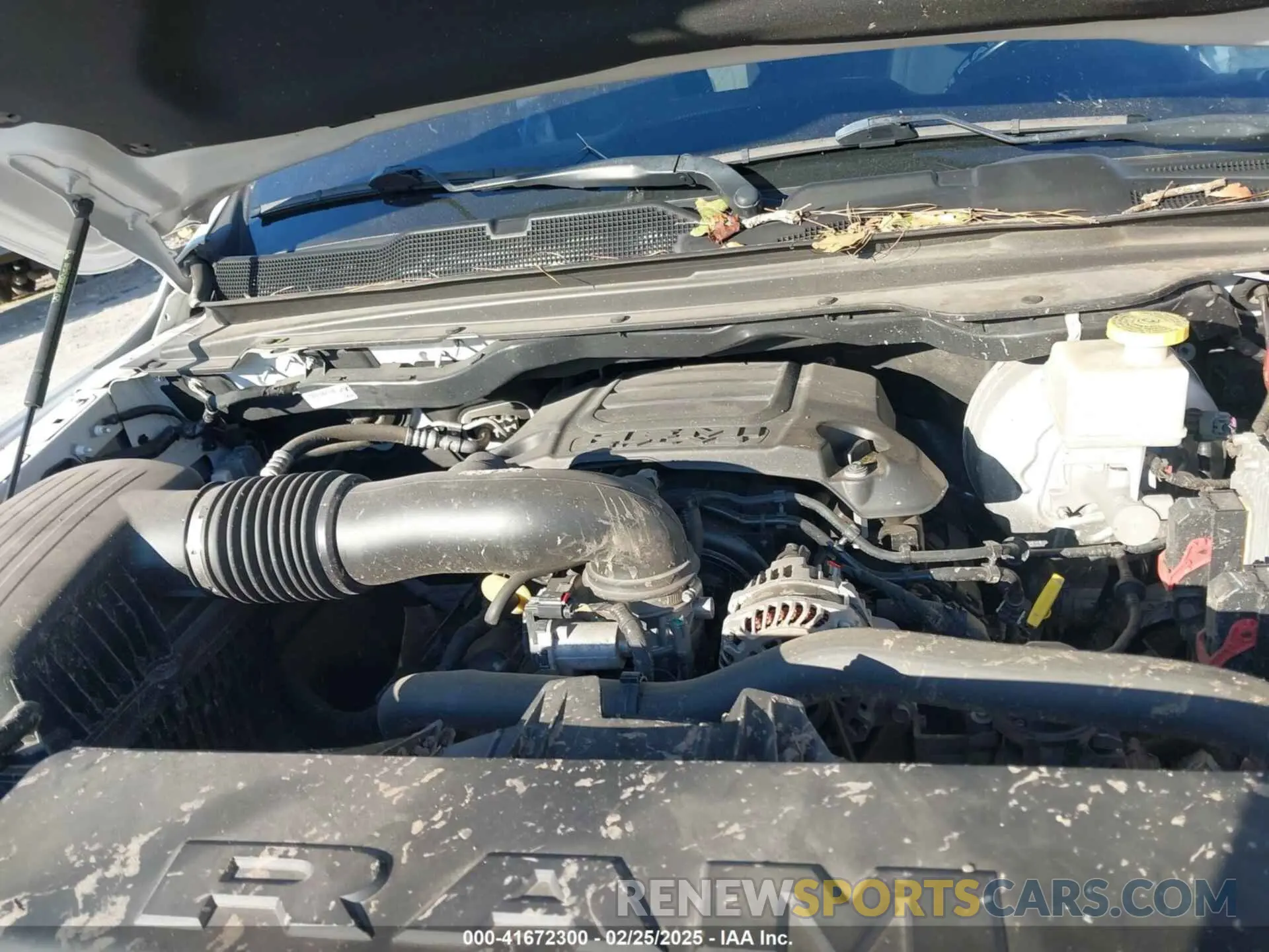 10 Photograph of a damaged car 1C6RREMT2KN913080 RAM 1500 2019