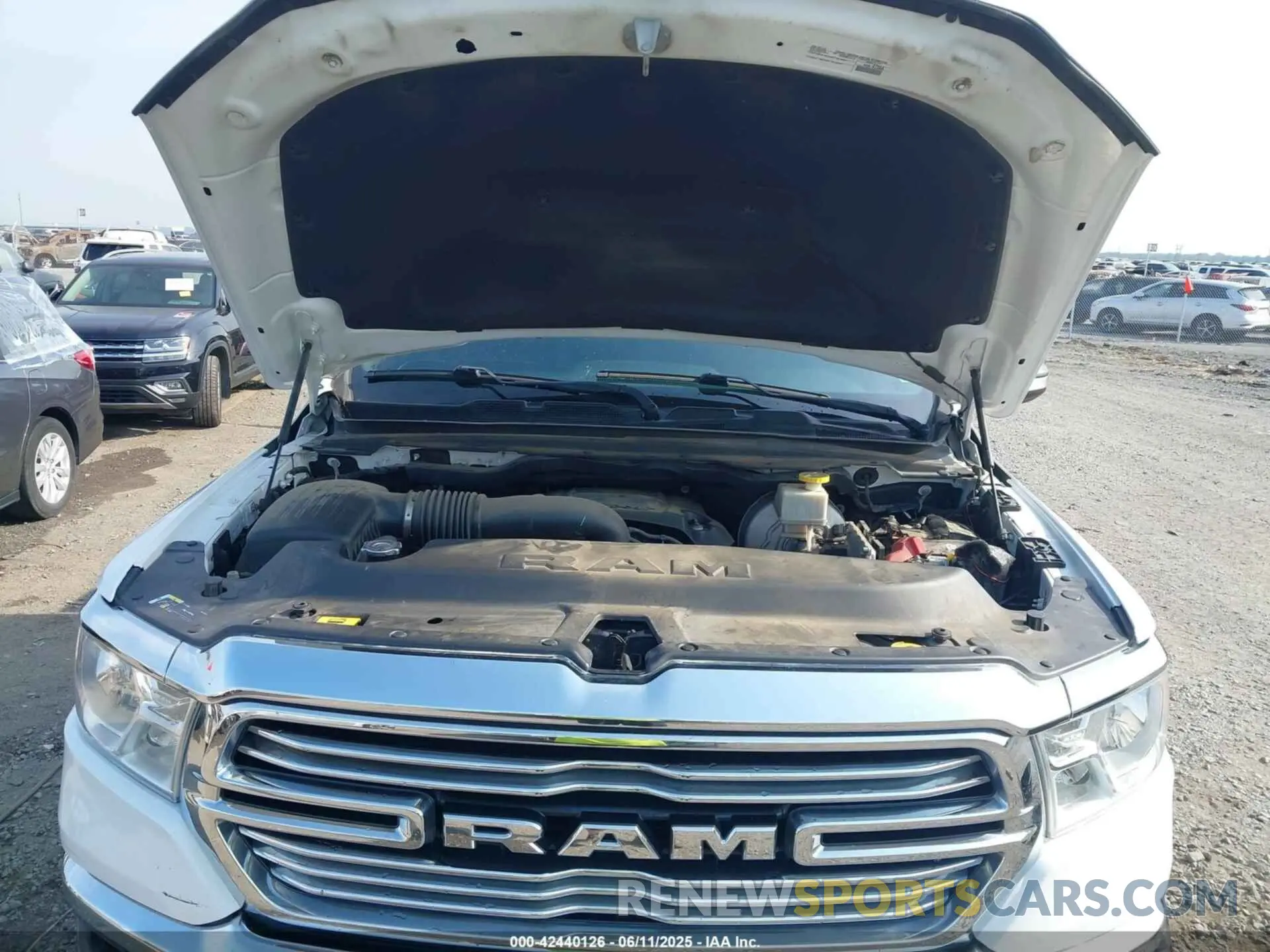 10 Photograph of a damaged car 1C6RREMT4KN891115 RAM 1500 2019