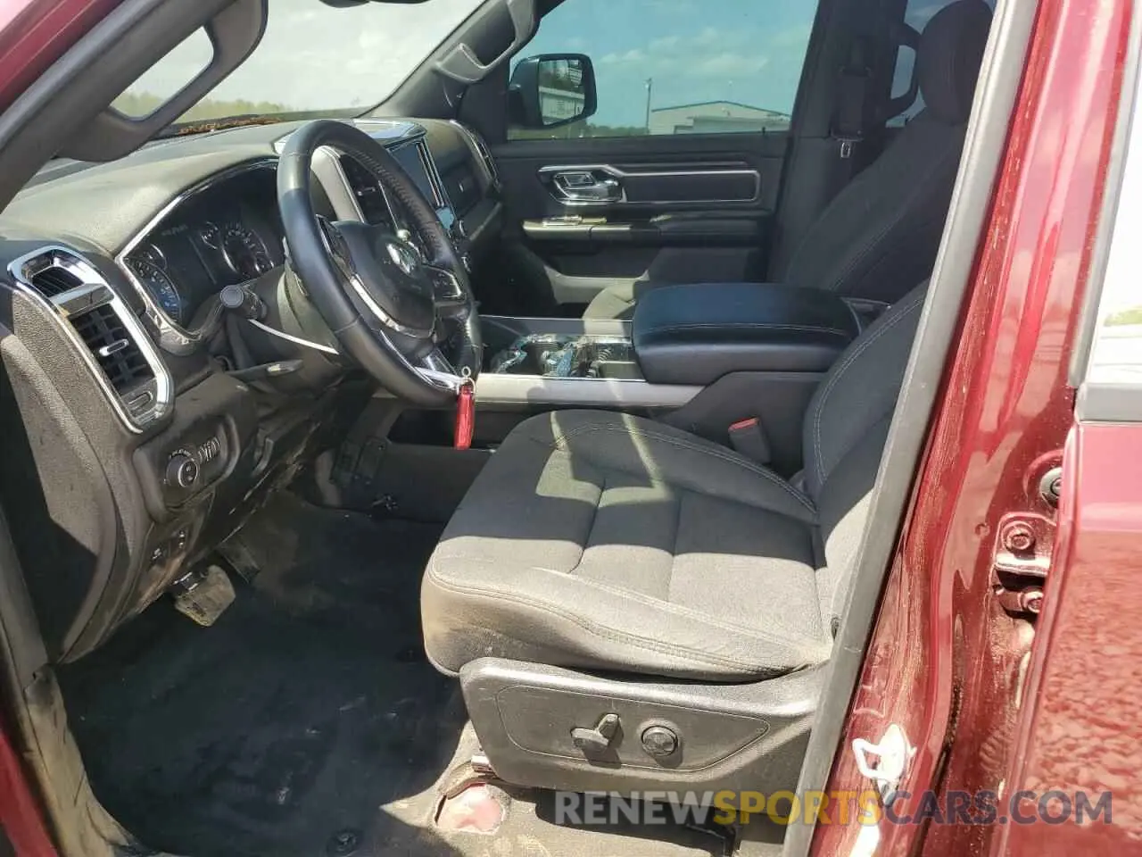7 Photograph of a damaged car 1C6RREMT5KN891138 RAM 1500 2019