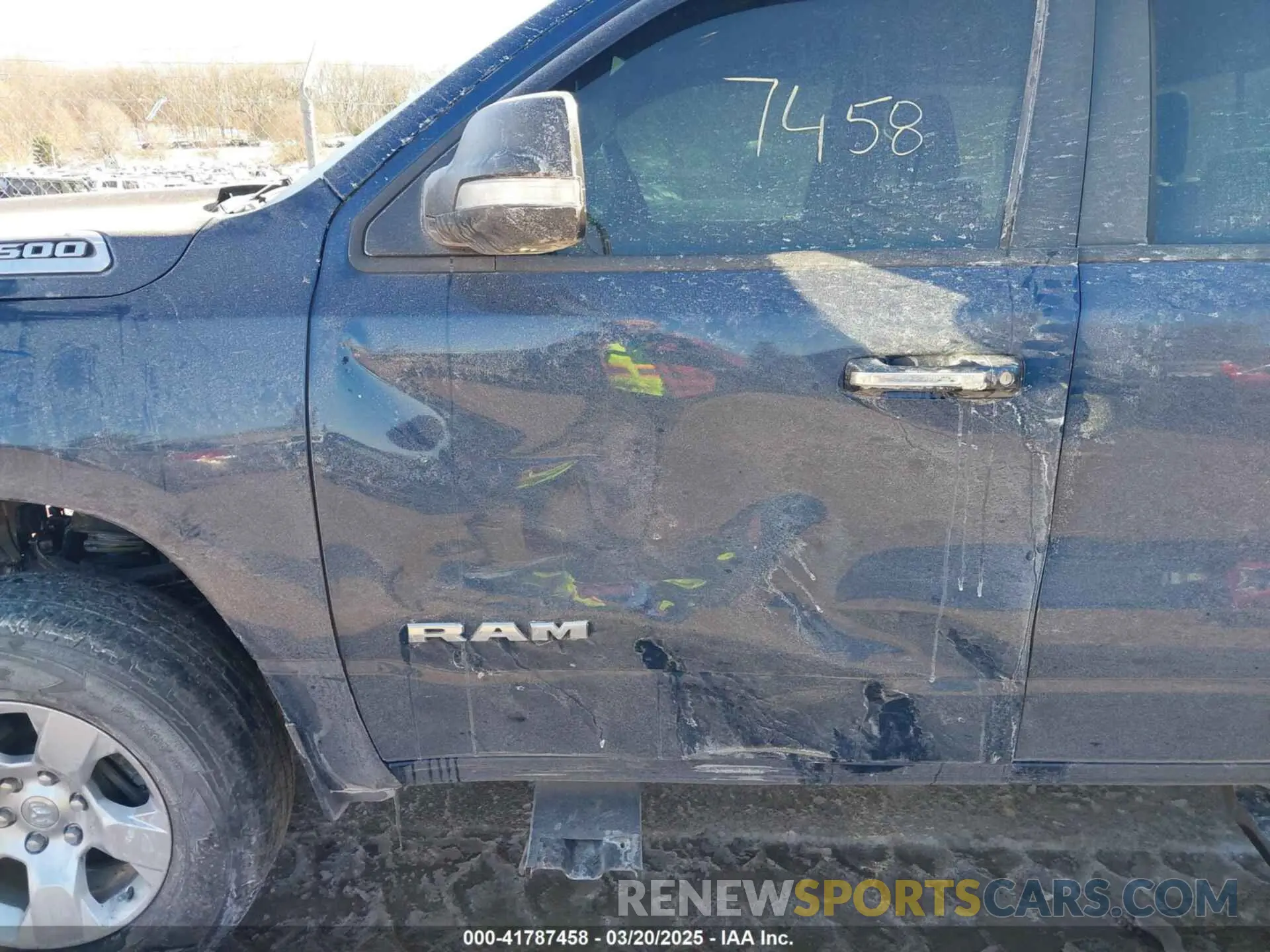 18 Photograph of a damaged car 1C6RRFBG4KN916221 RAM 1500 2019