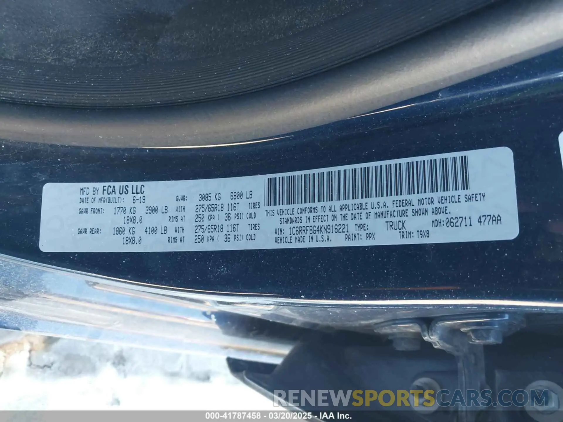 9 Photograph of a damaged car 1C6RRFBG4KN916221 RAM 1500 2019