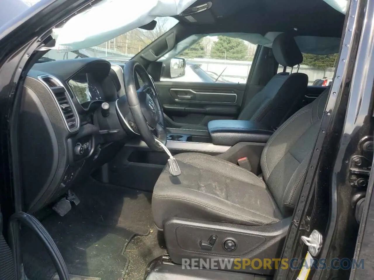7 Photograph of a damaged car 1C6RRFBG5KN831422 RAM 1500 2019