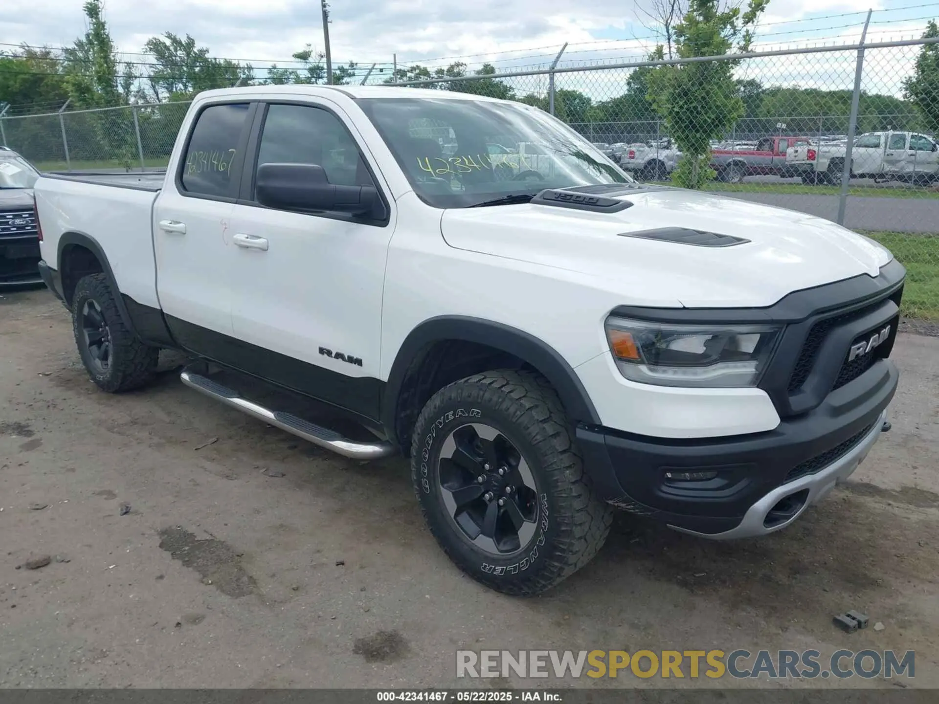 1 Photograph of a damaged car 1C6RRFEG0KN806763 RAM 1500 2019