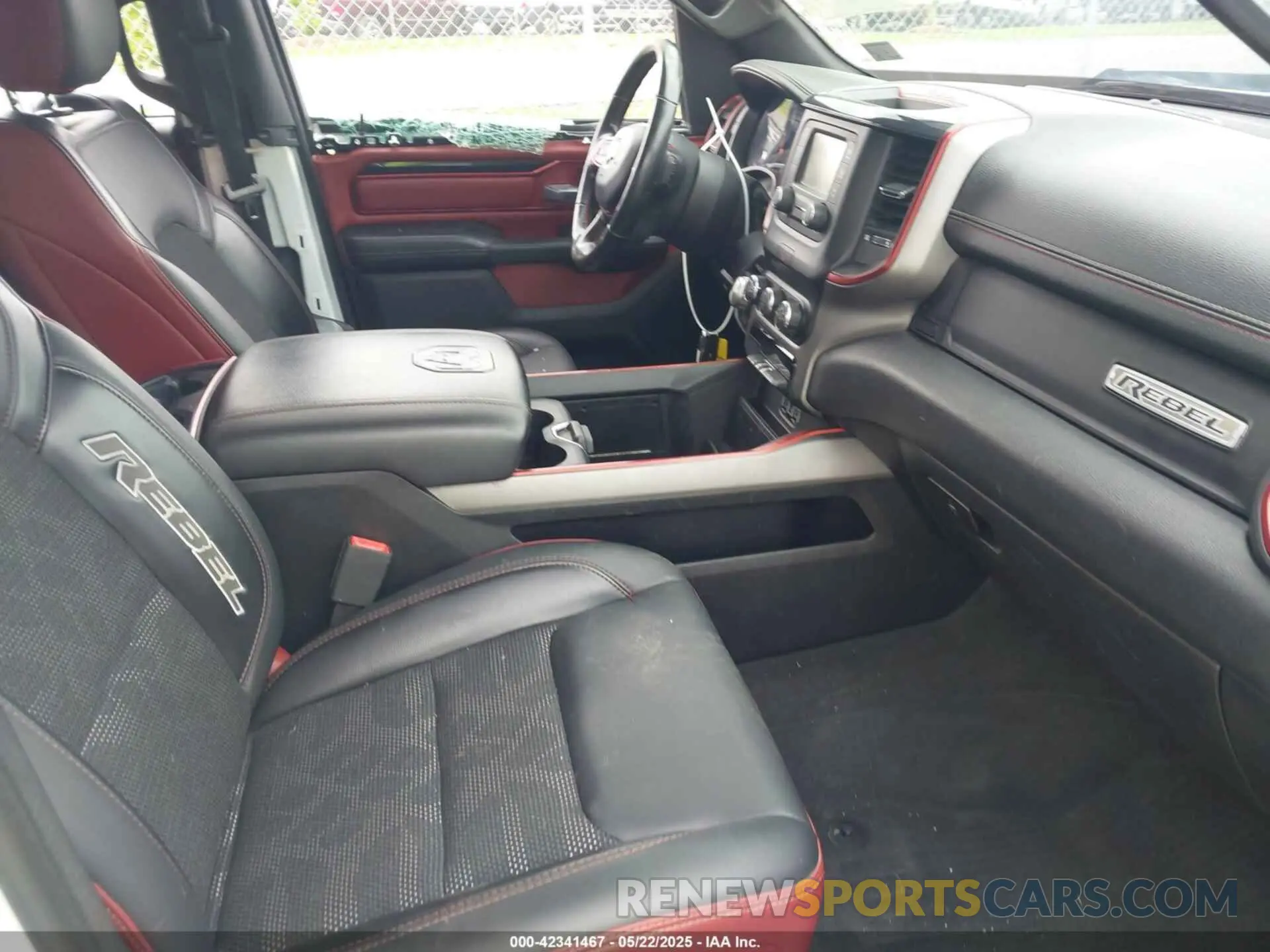 5 Photograph of a damaged car 1C6RRFEG0KN806763 RAM 1500 2019