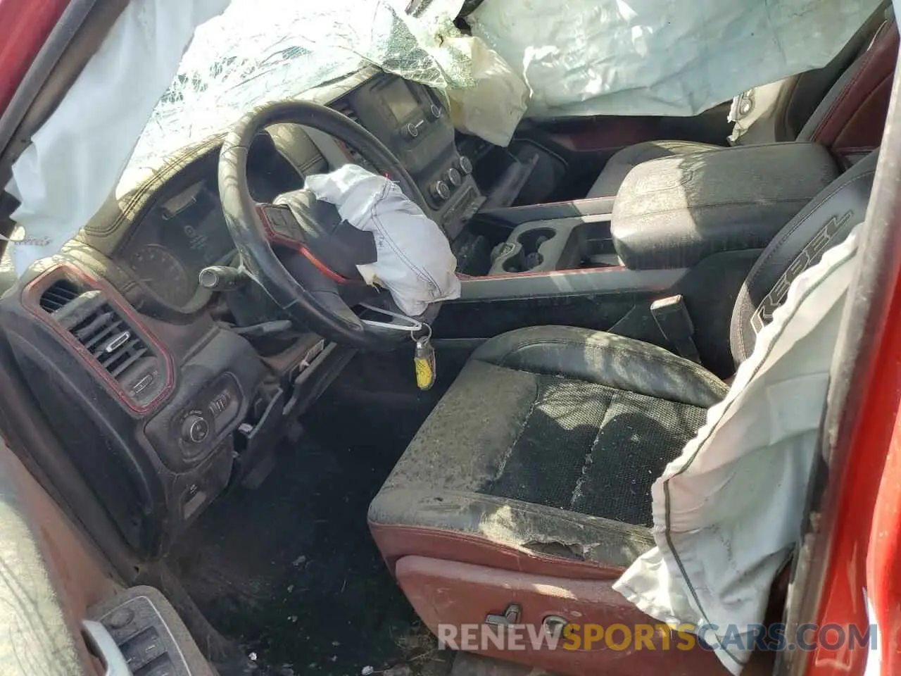 7 Photograph of a damaged car 1C6RRFEG7KN820174 RAM 1500 2019