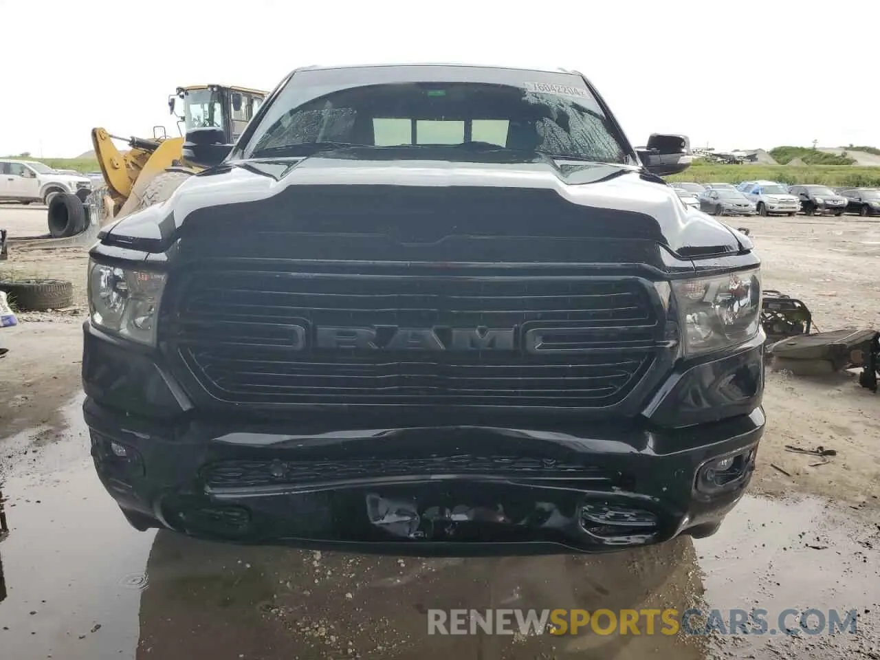 5 Photograph of a damaged car 1C6RRFFG0KN737636 RAM 1500 2019