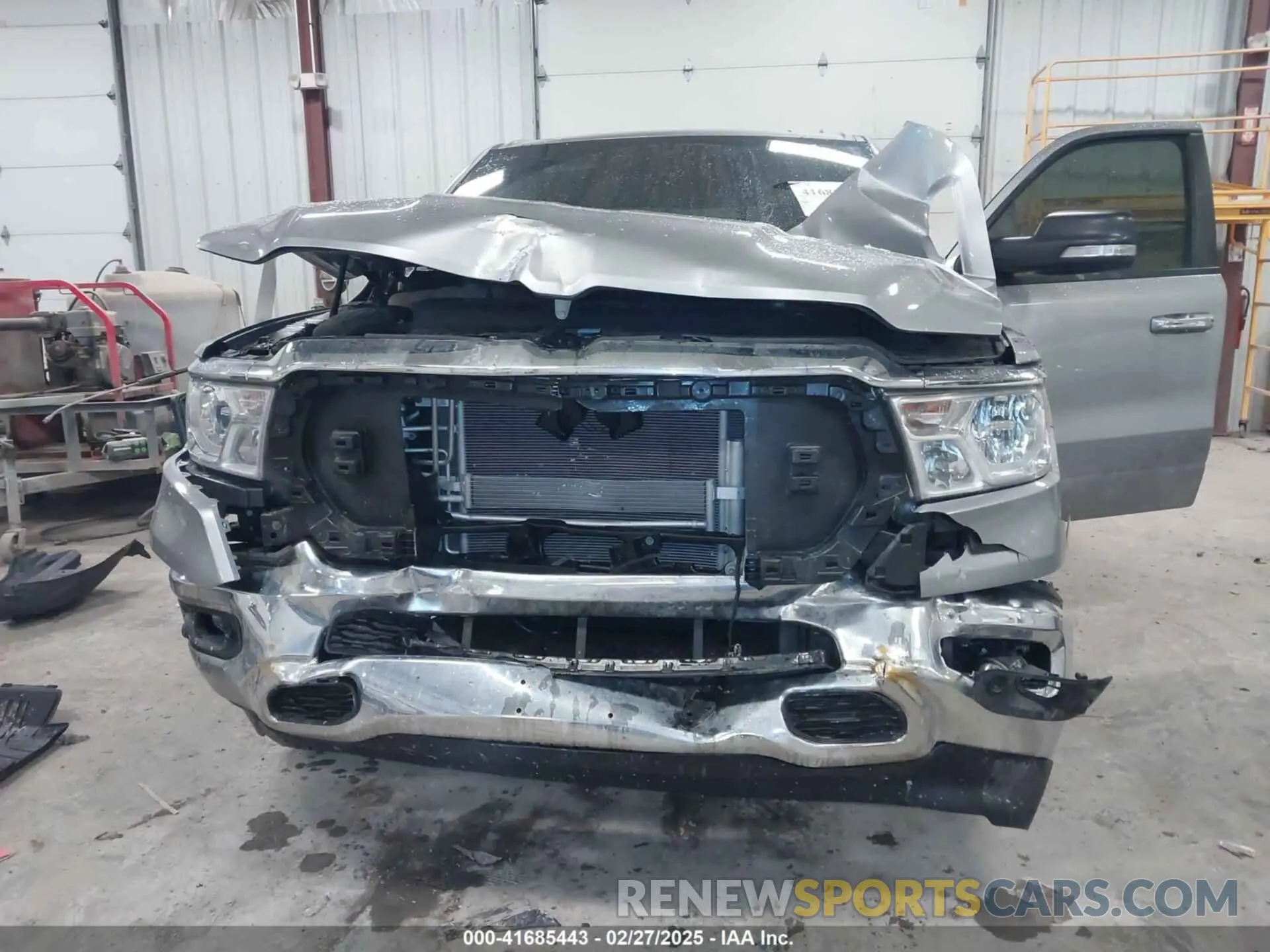 6 Photograph of a damaged car 1C6RRFFG0KN818782 RAM 1500 2019
