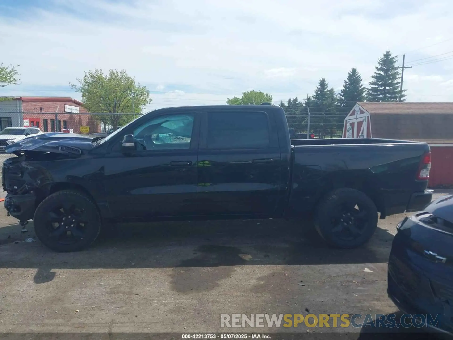14 Photograph of a damaged car 1C6RRFFG0KN919093 RAM 1500 2019