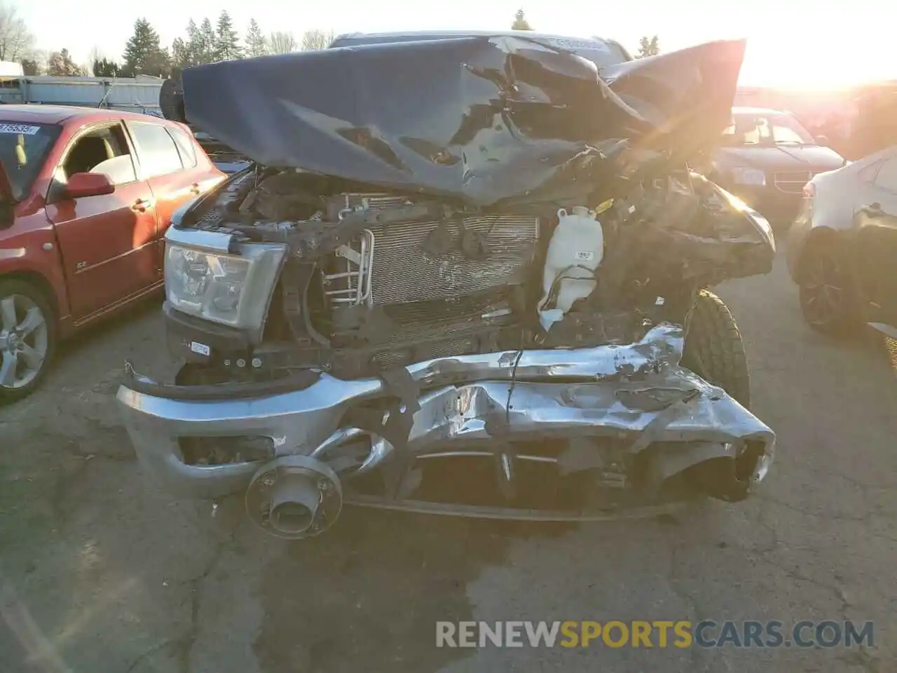 5 Photograph of a damaged car 1C6RRFFG6KN646726 RAM 1500 2019