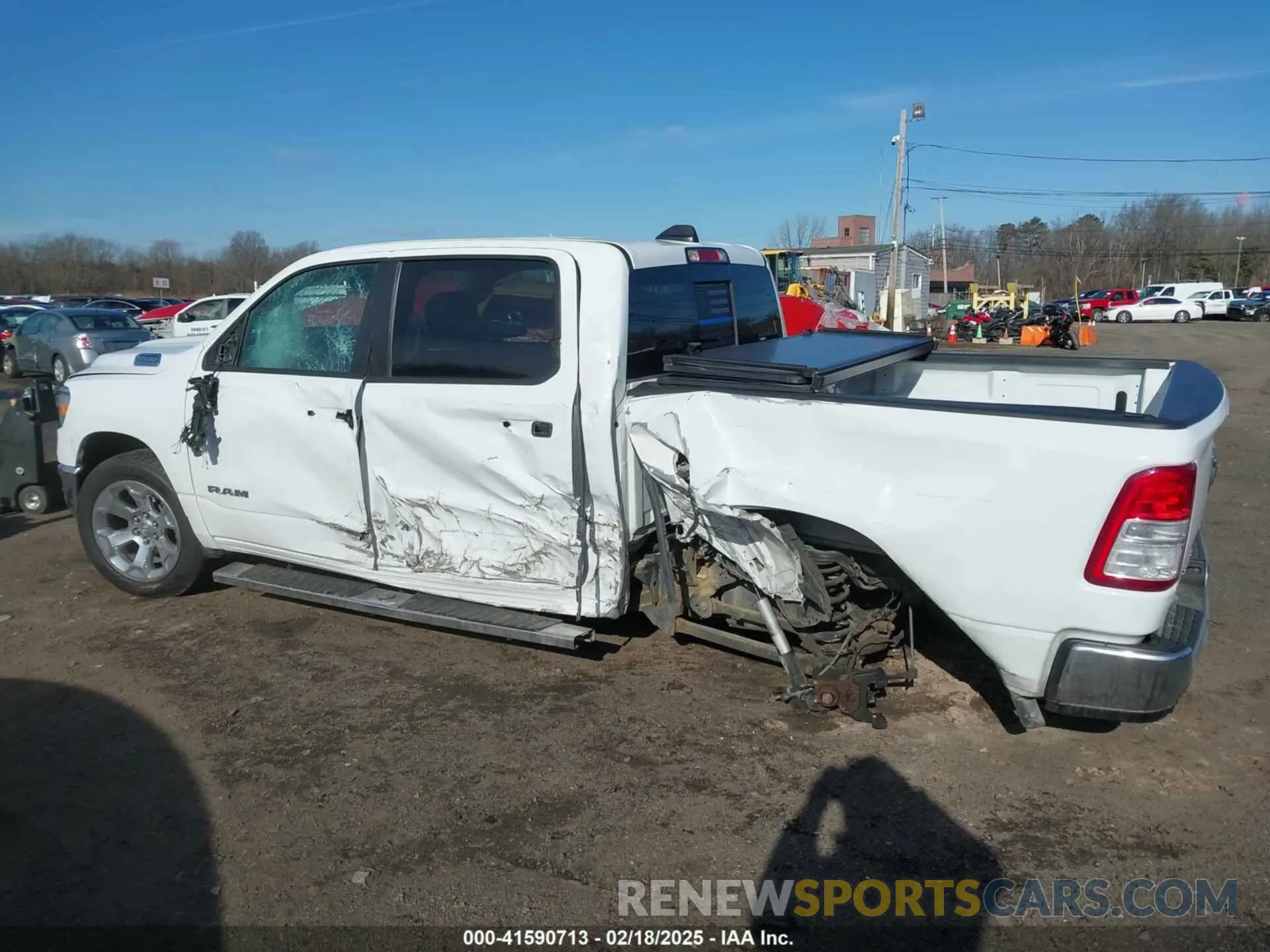 6 Photograph of a damaged car 1C6RRFFG7KN646220 RAM 1500 2019
