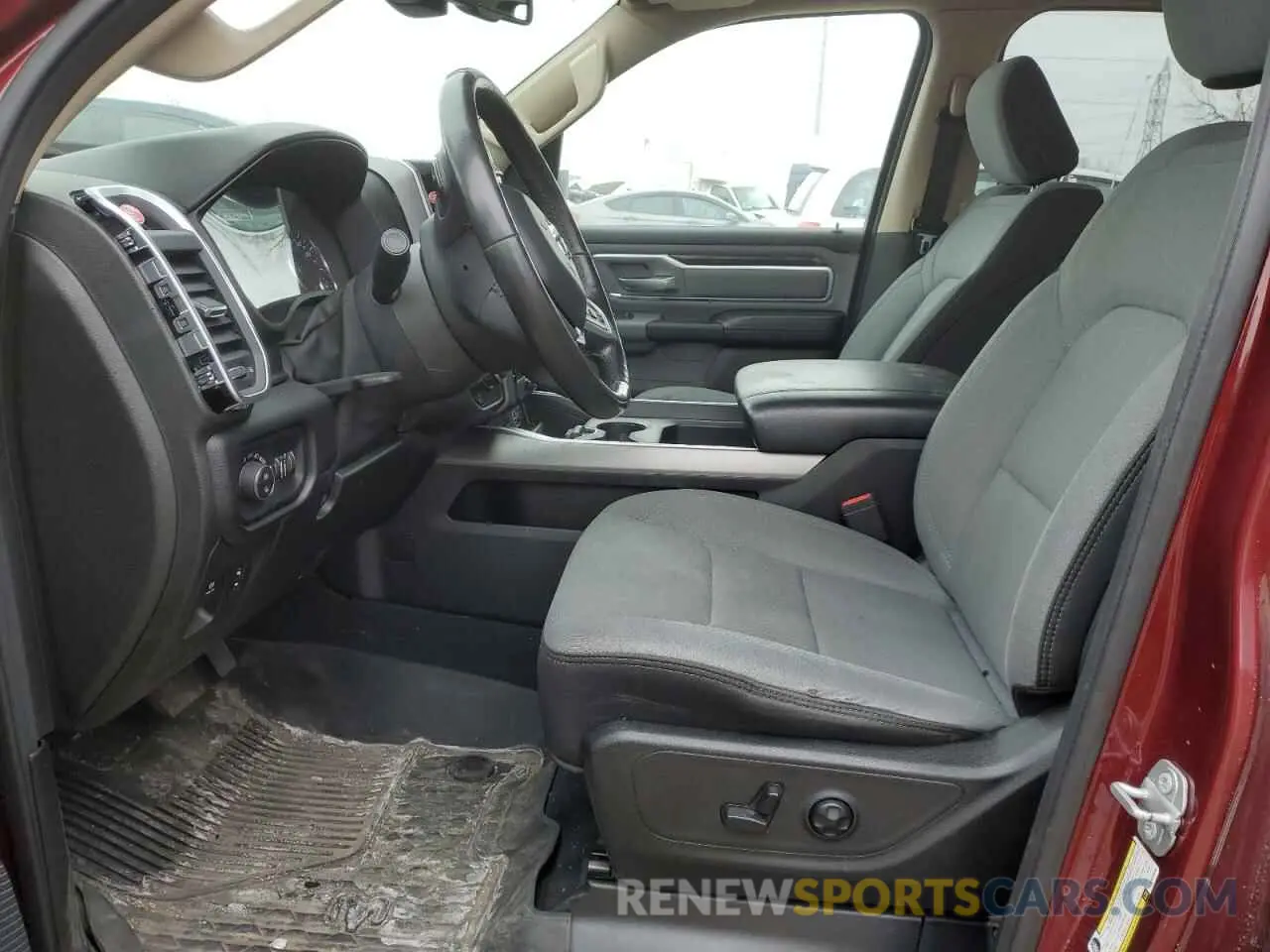 7 Photograph of a damaged car 1C6RRFFG7KN674938 RAM 1500 2019