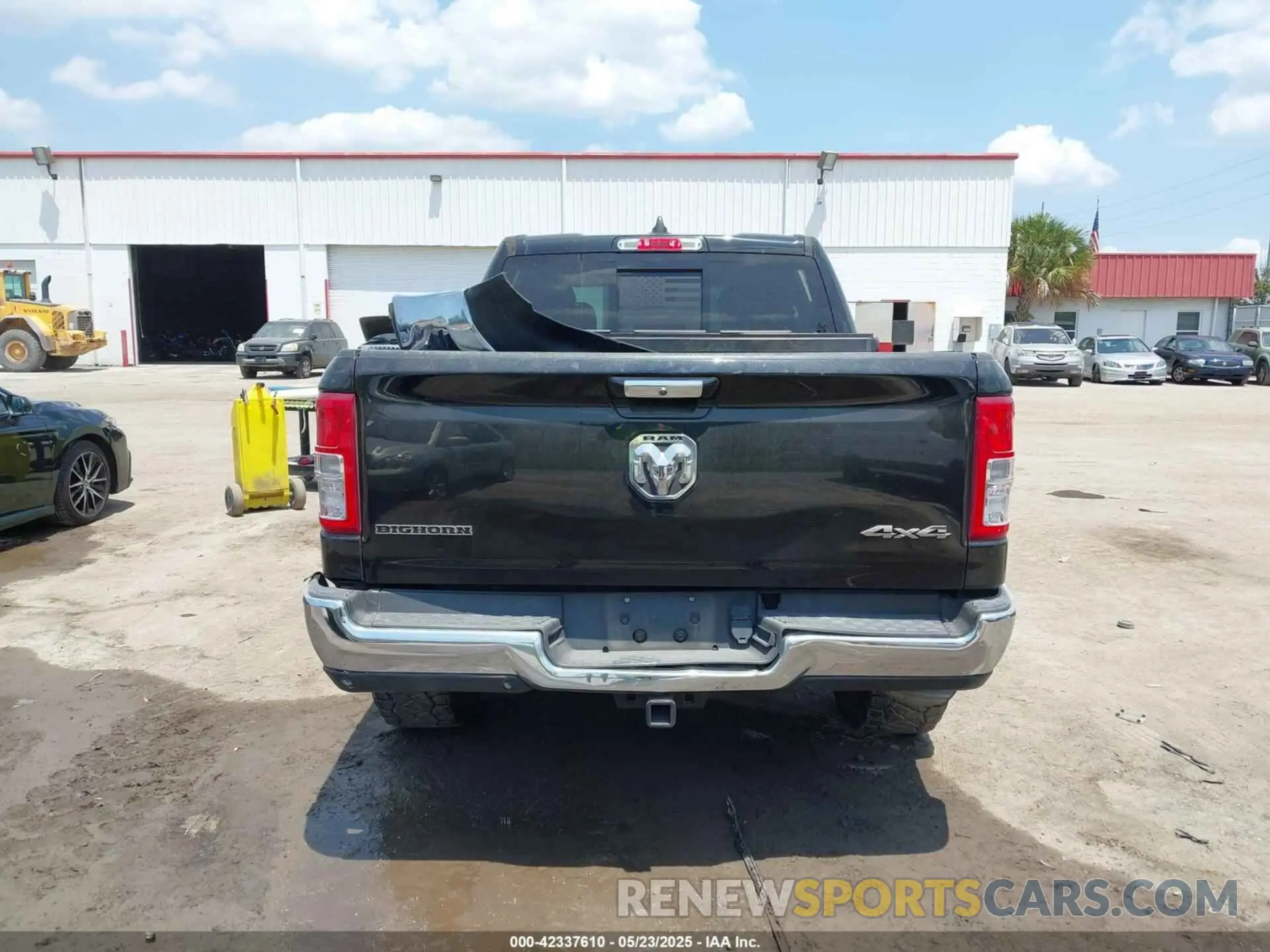 16 Photograph of a damaged car 1C6RRFFG7KN723216 RAM 1500 2019