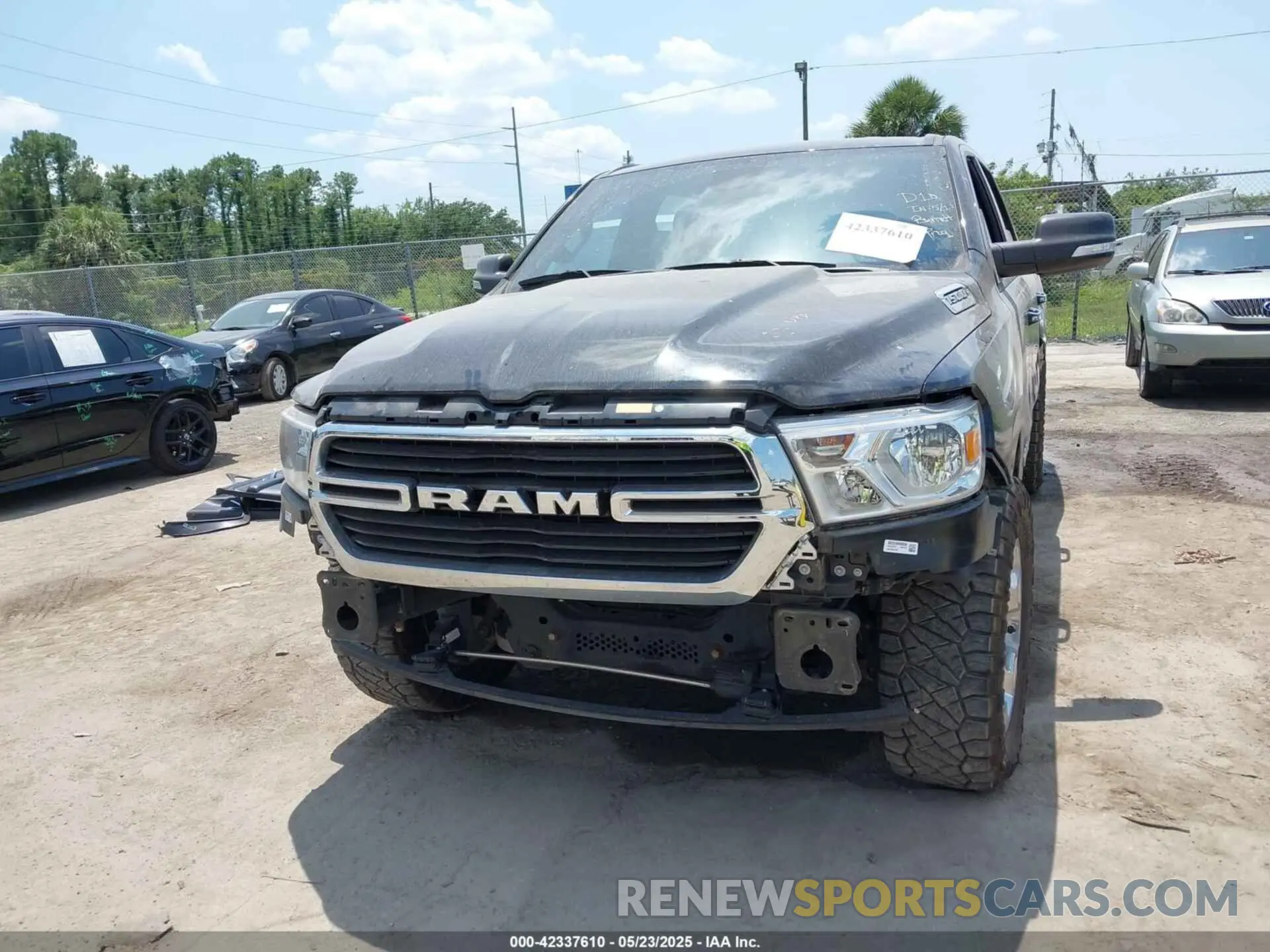 6 Photograph of a damaged car 1C6RRFFG7KN723216 RAM 1500 2019