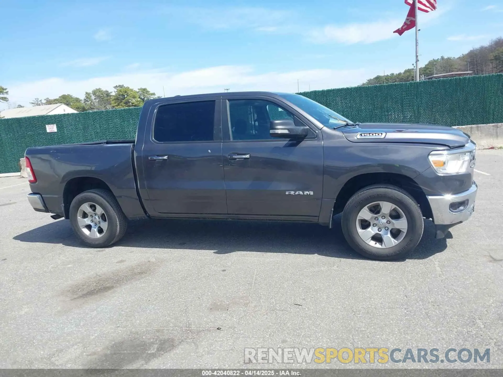 13 Photograph of a damaged car 1C6RRFFG7KN782511 RAM 1500 2019