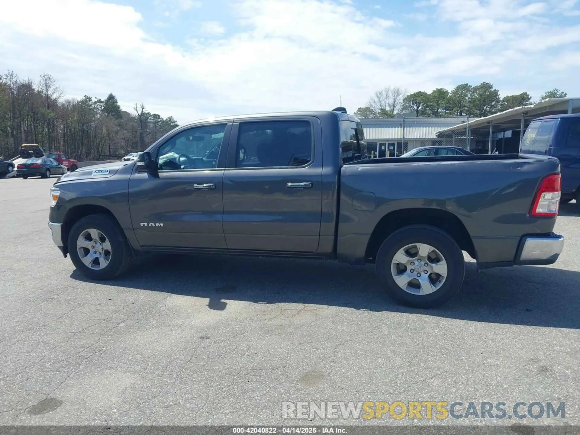 14 Photograph of a damaged car 1C6RRFFG7KN782511 RAM 1500 2019