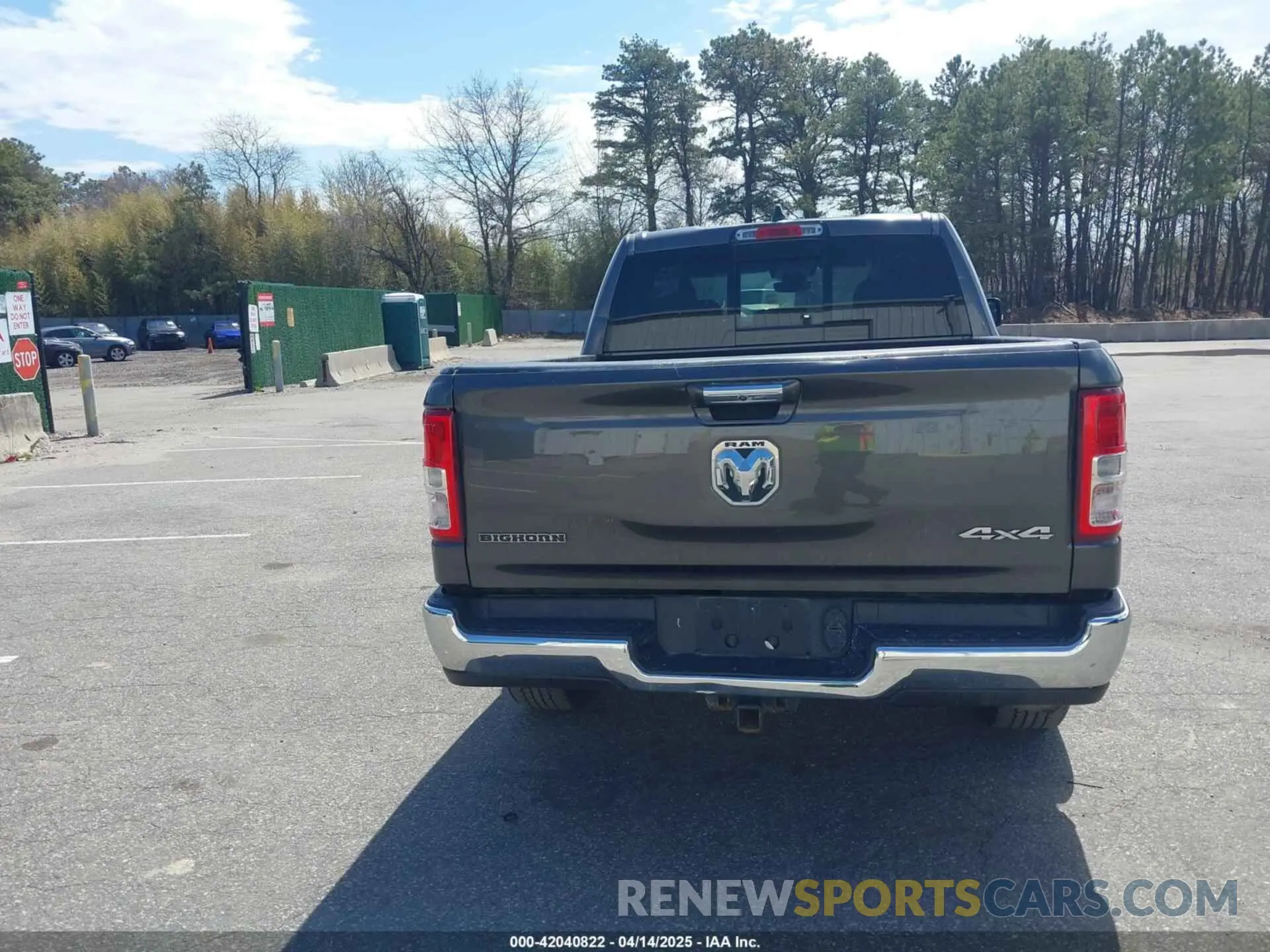 16 Photograph of a damaged car 1C6RRFFG7KN782511 RAM 1500 2019