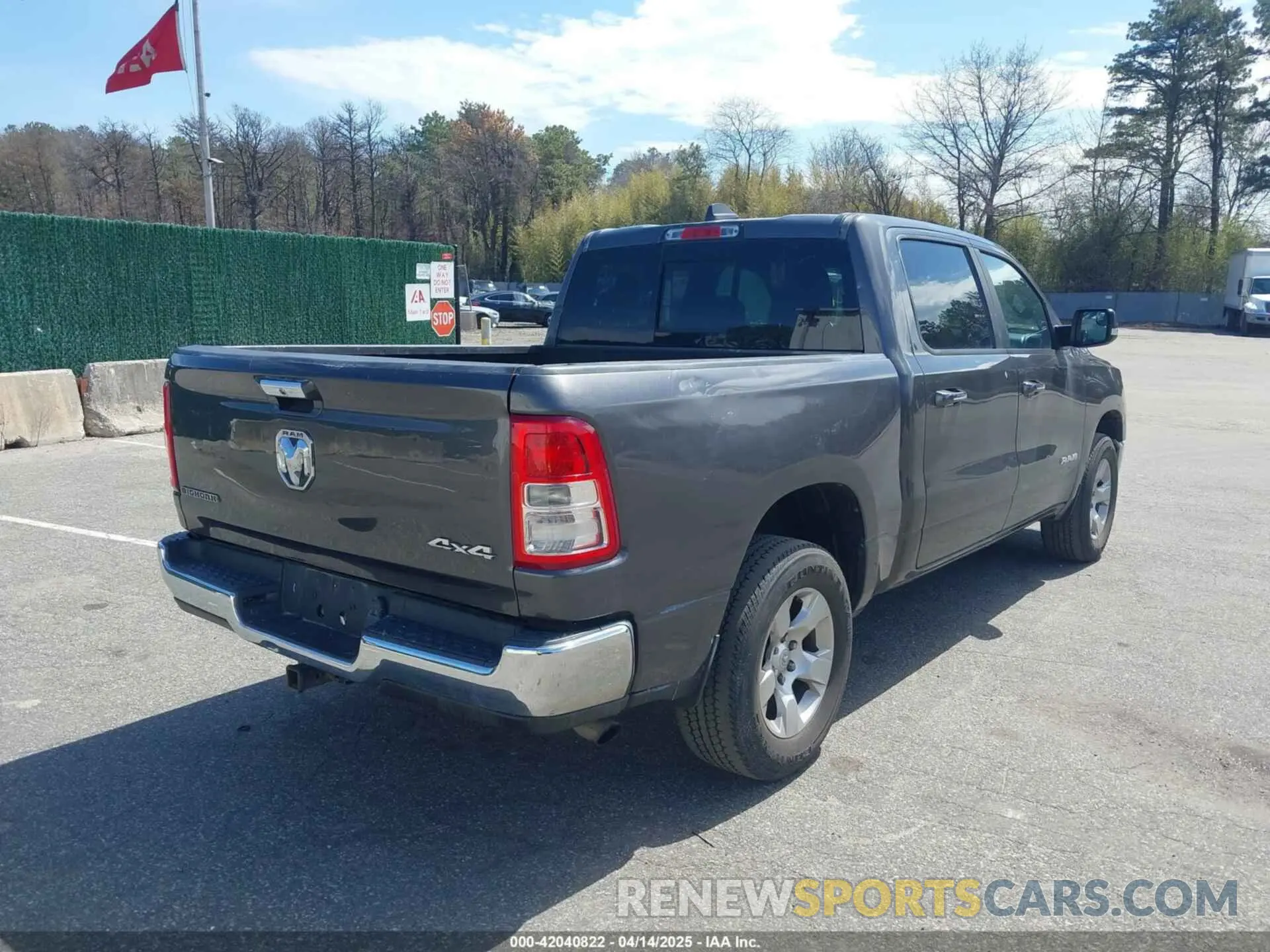 4 Photograph of a damaged car 1C6RRFFG7KN782511 RAM 1500 2019