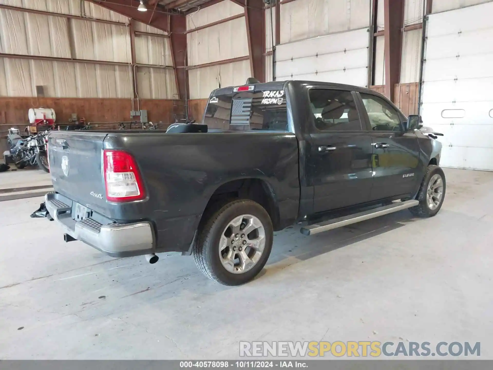 4 Photograph of a damaged car 1C6RRFFG7KN817483 RAM 1500 2019