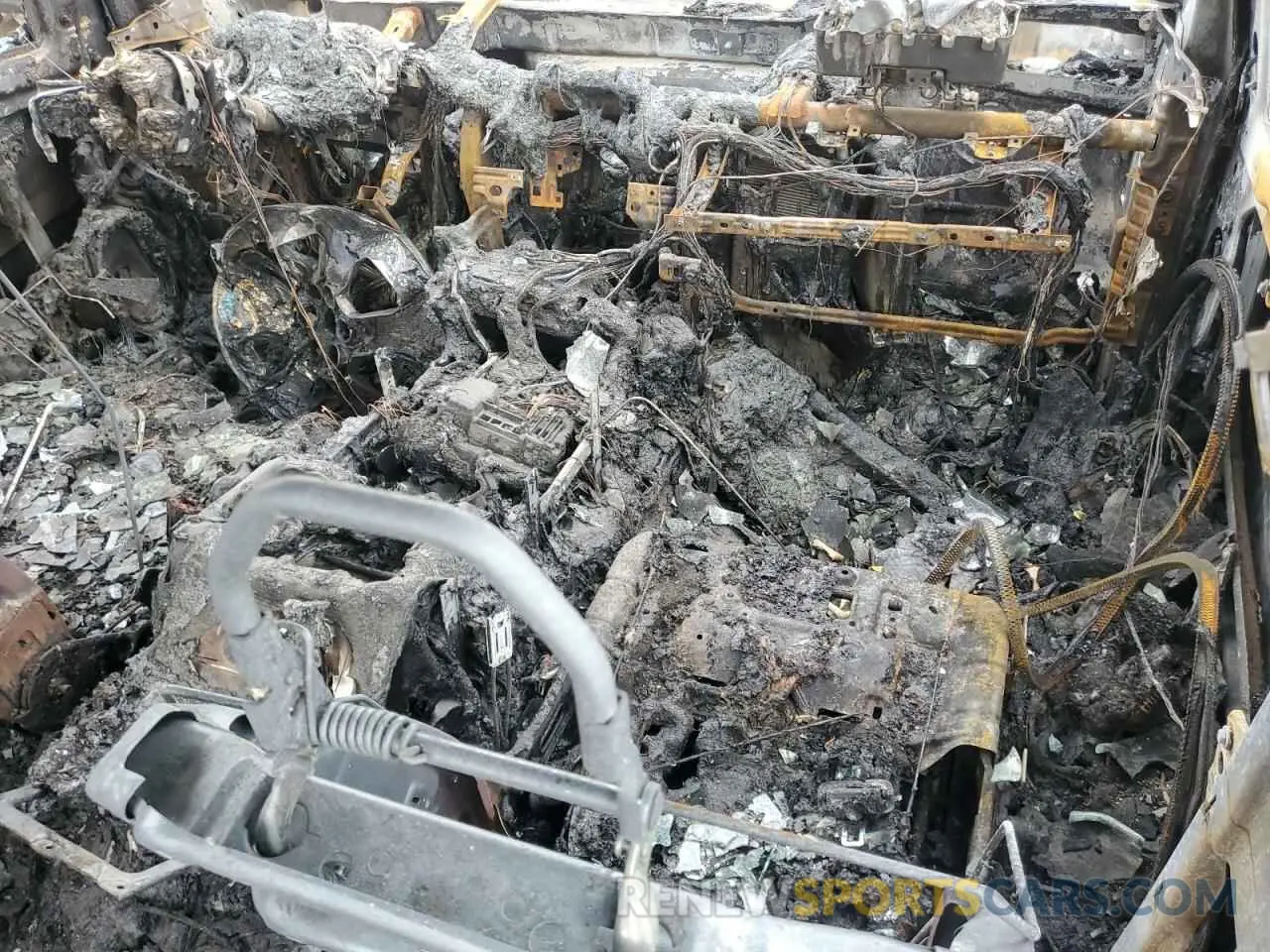 8 Photograph of a damaged car 1C6RRFFGXKN818143 RAM 1500 2019