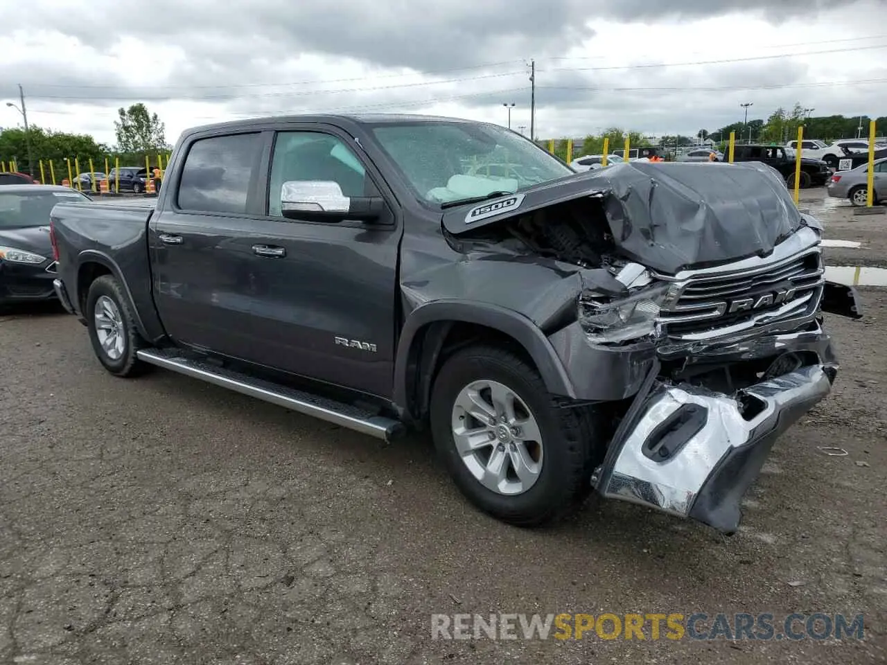 4 Photograph of a damaged car 1C6RRFJG0KN748529 RAM 1500 2019
