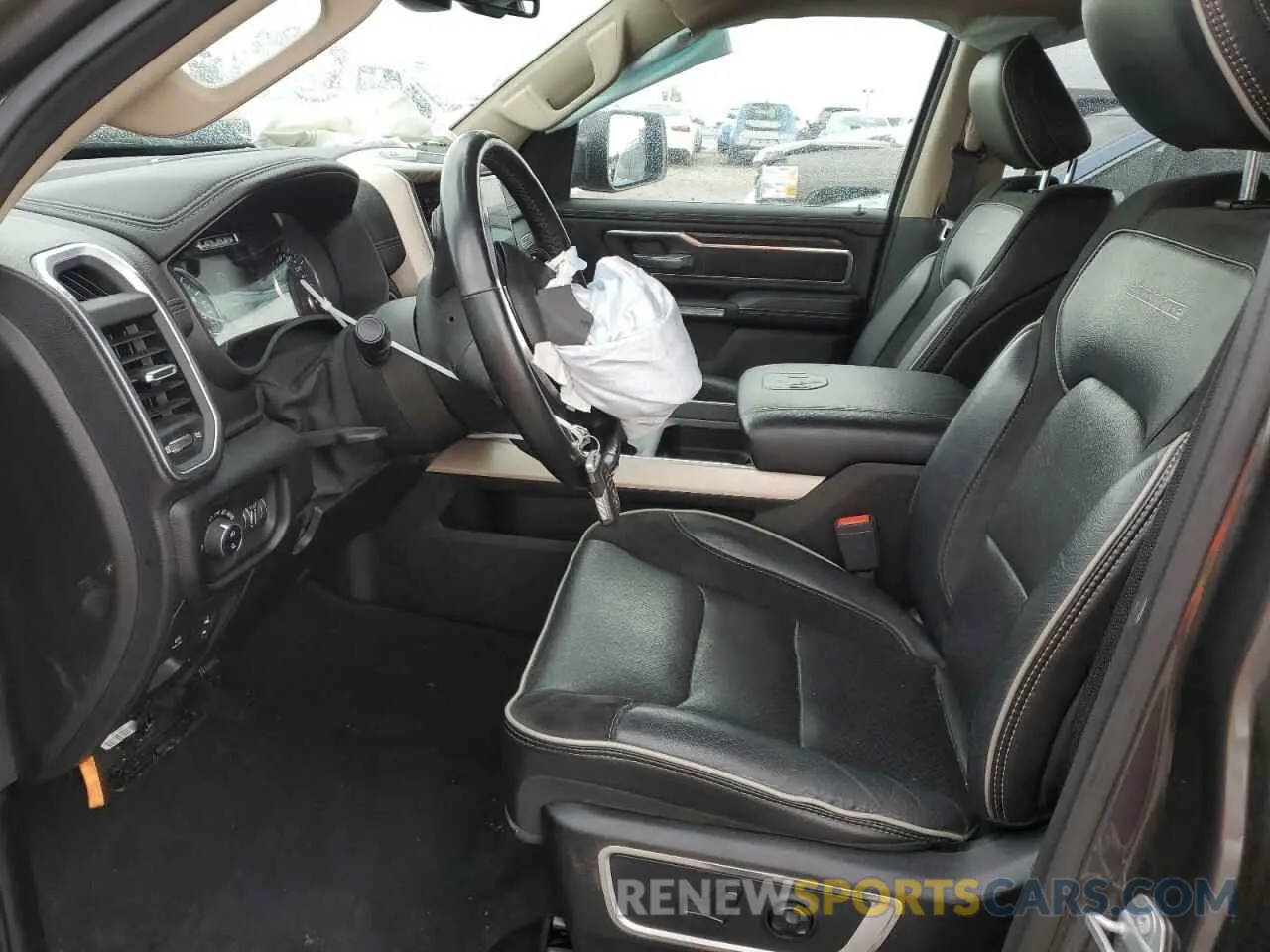 7 Photograph of a damaged car 1C6RRFJG0KN748529 RAM 1500 2019